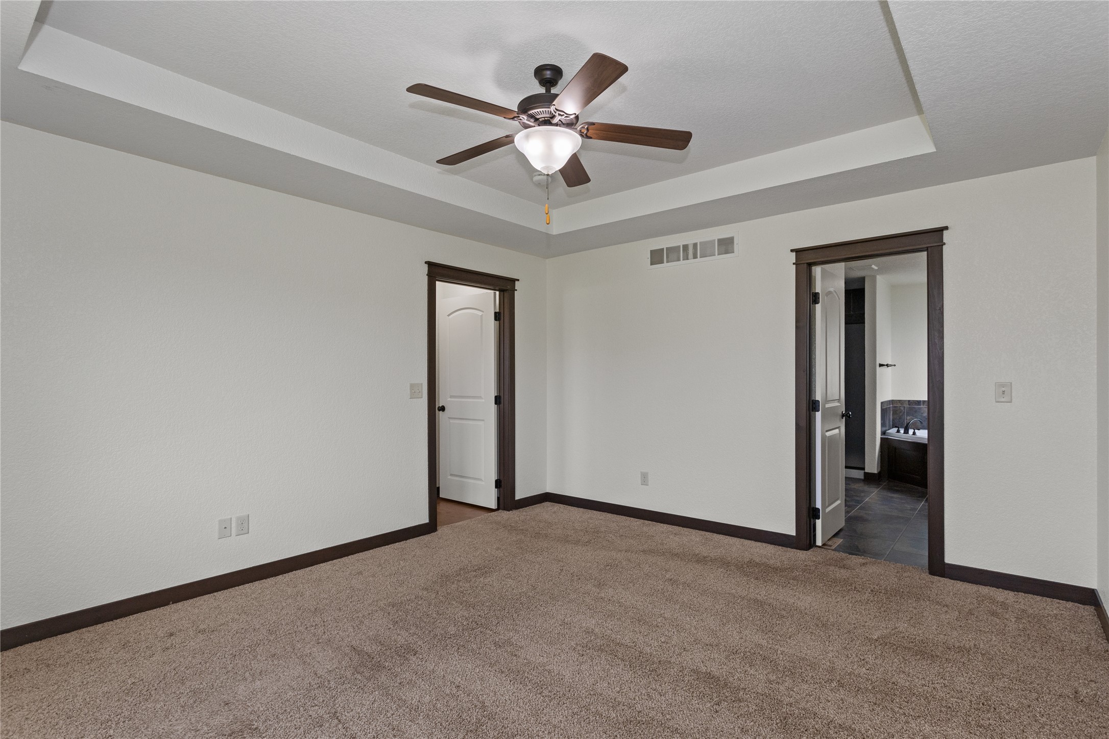 805 NE Traverse Drive