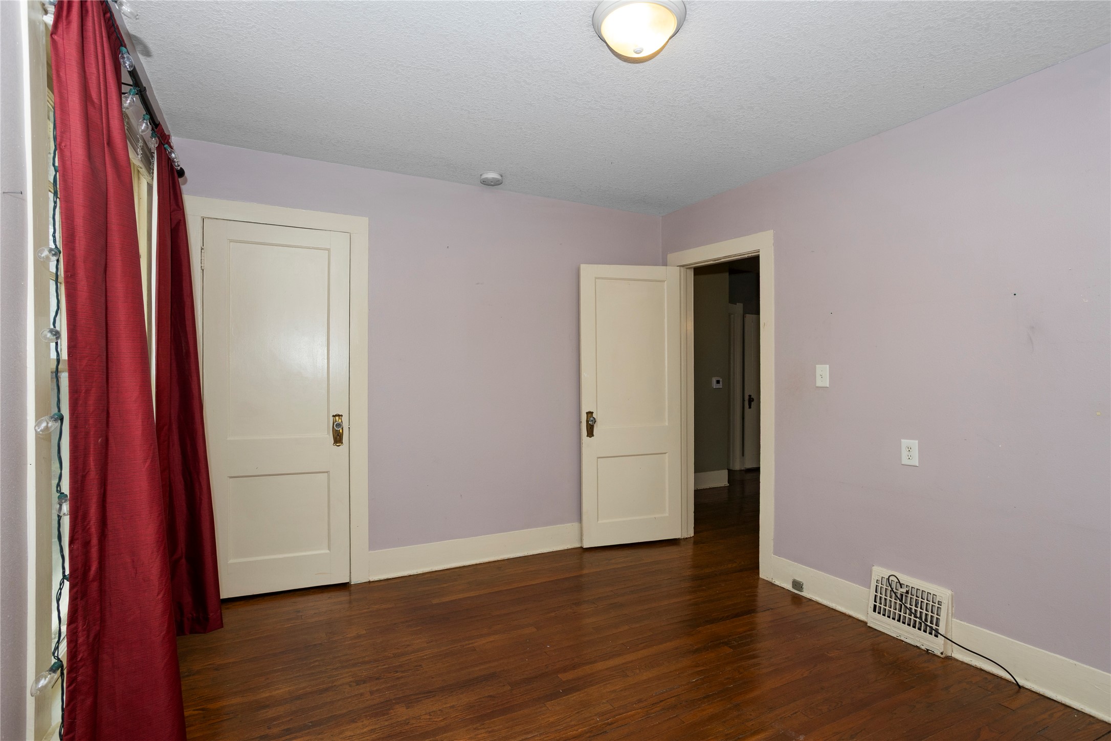 5420 Ingersoll Avenue