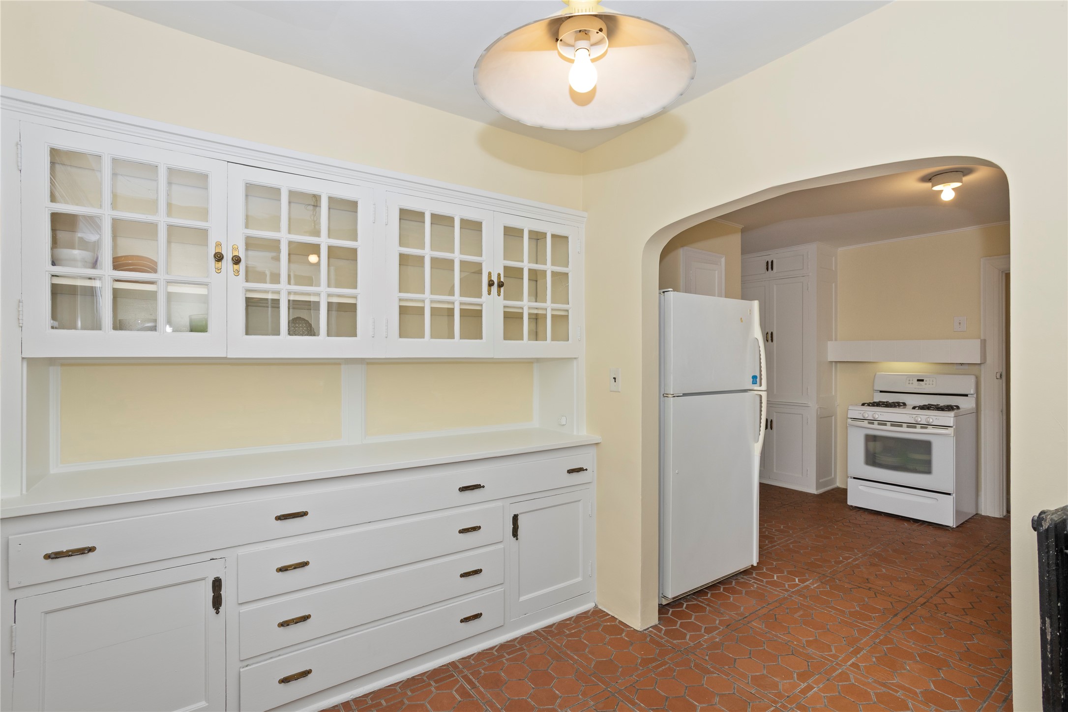 5502 Ingersoll Avenue