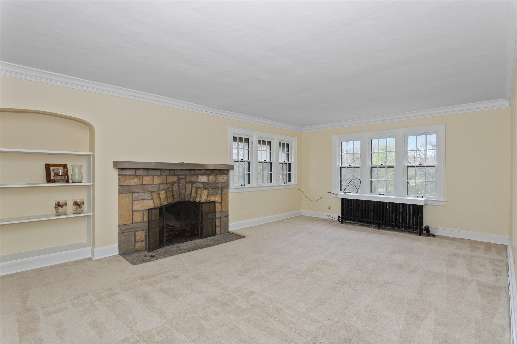 5502 Ingersoll Avenue