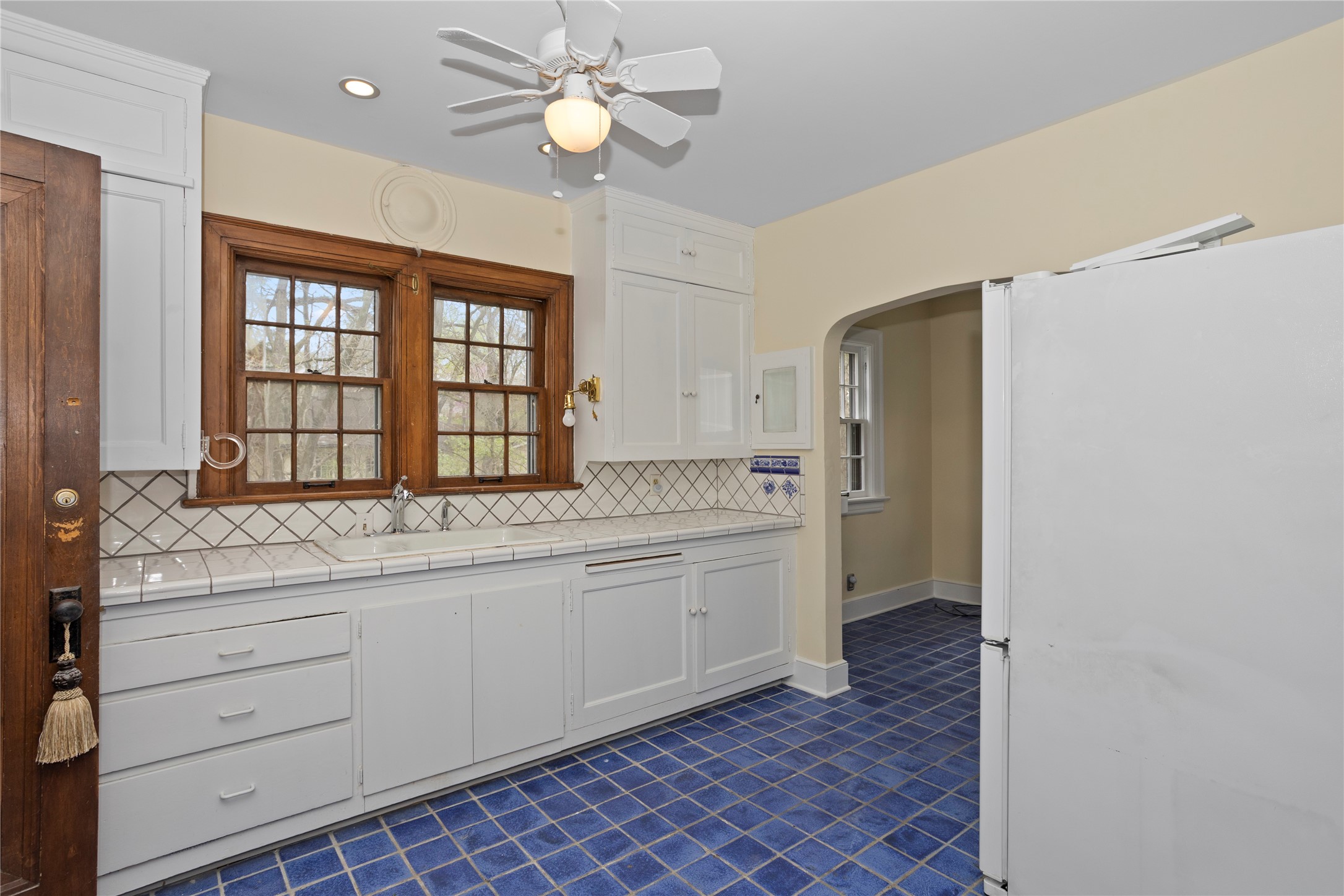 5502 Ingersoll Avenue