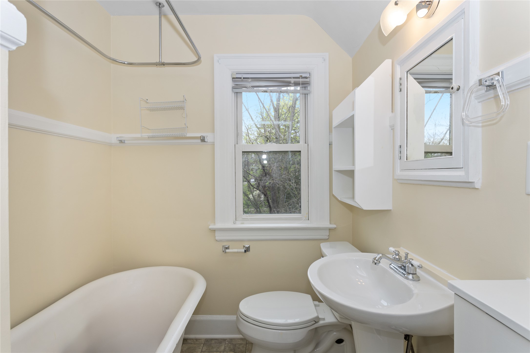 5502 Ingersoll Avenue