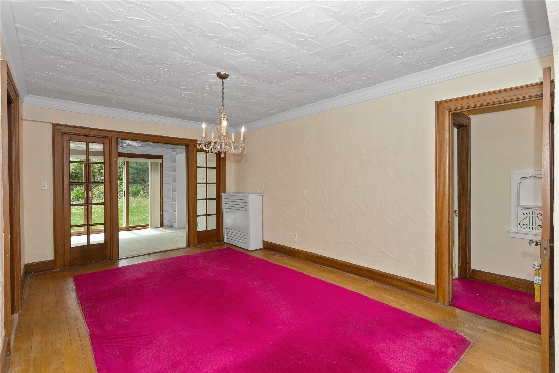 5502 Ingersoll Avenue