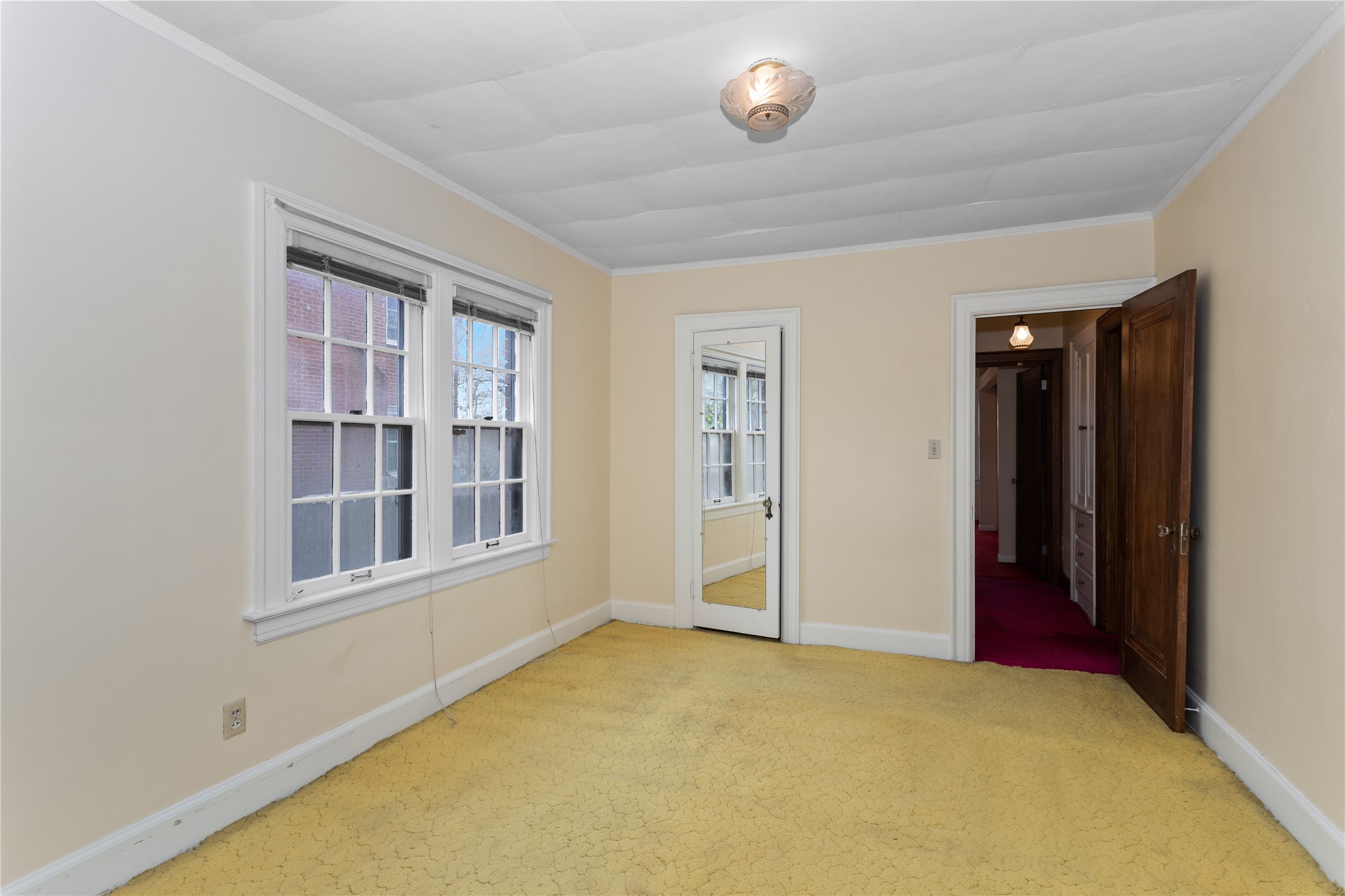 5502 Ingersoll Avenue