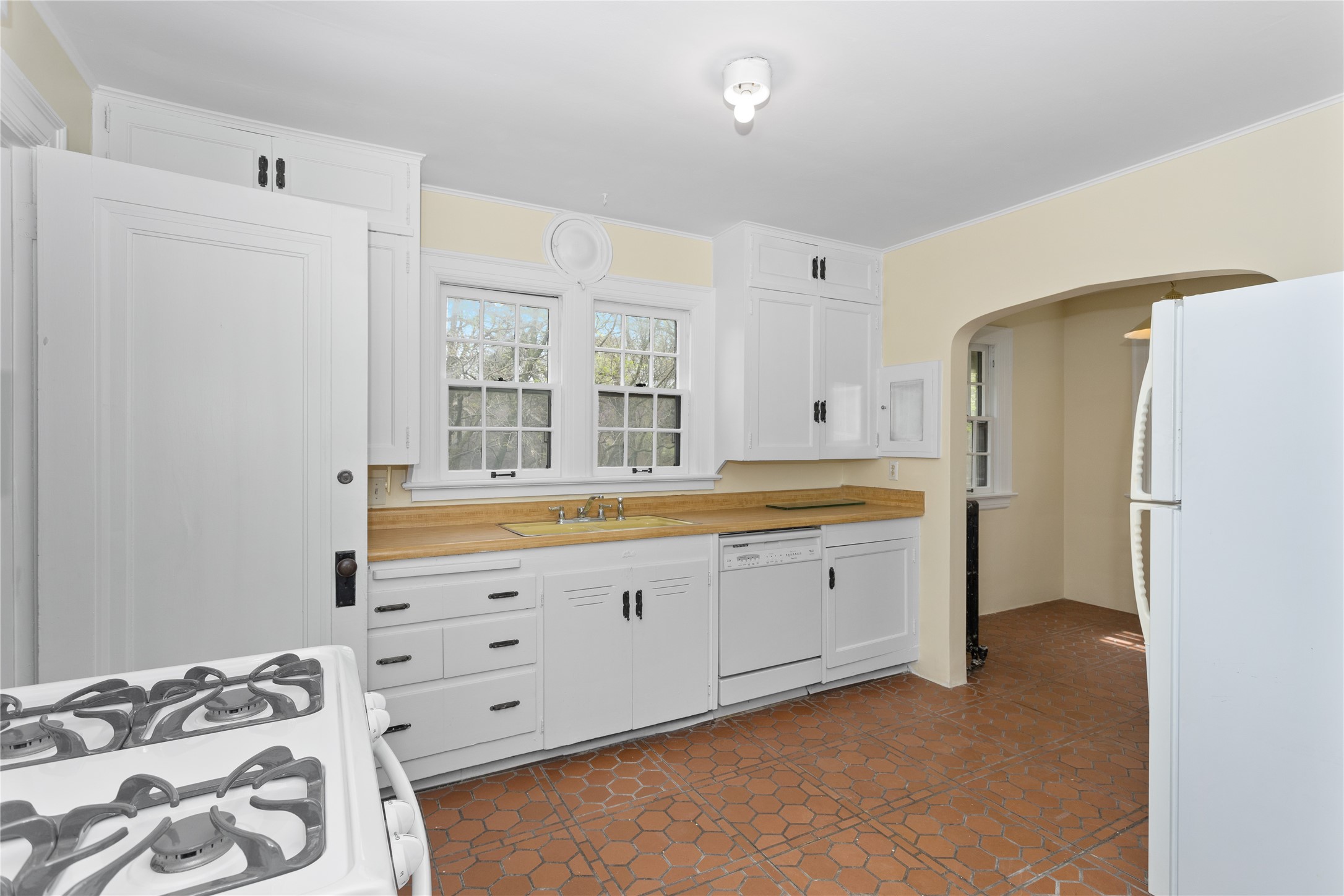 5502 Ingersoll Avenue