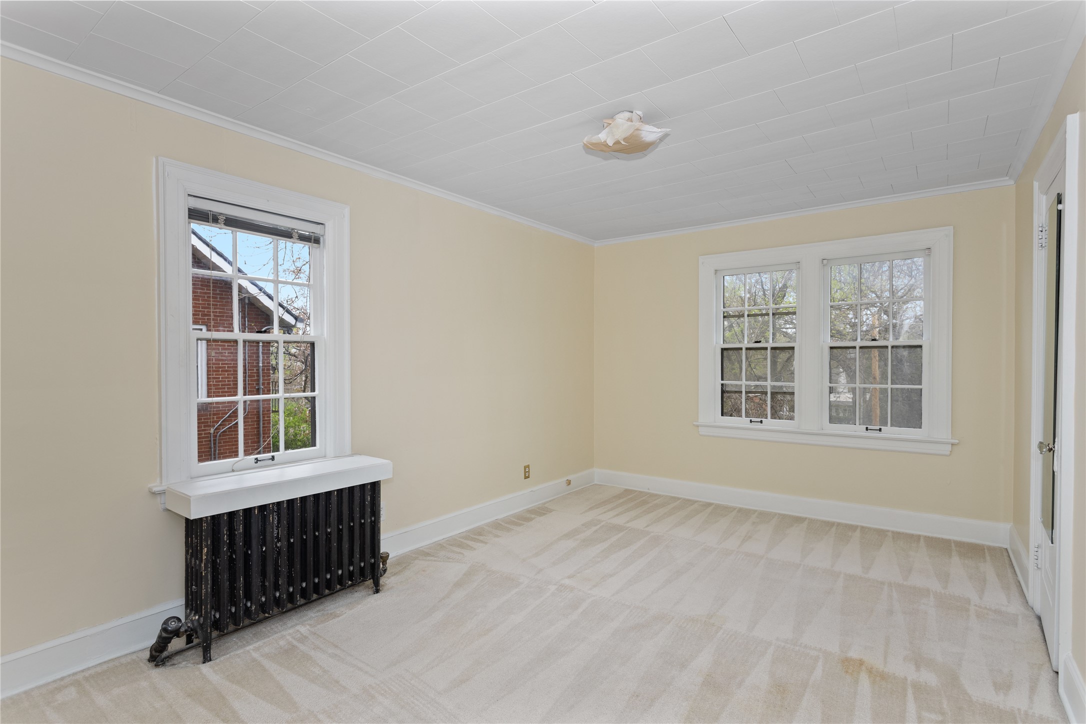 5502 Ingersoll Avenue