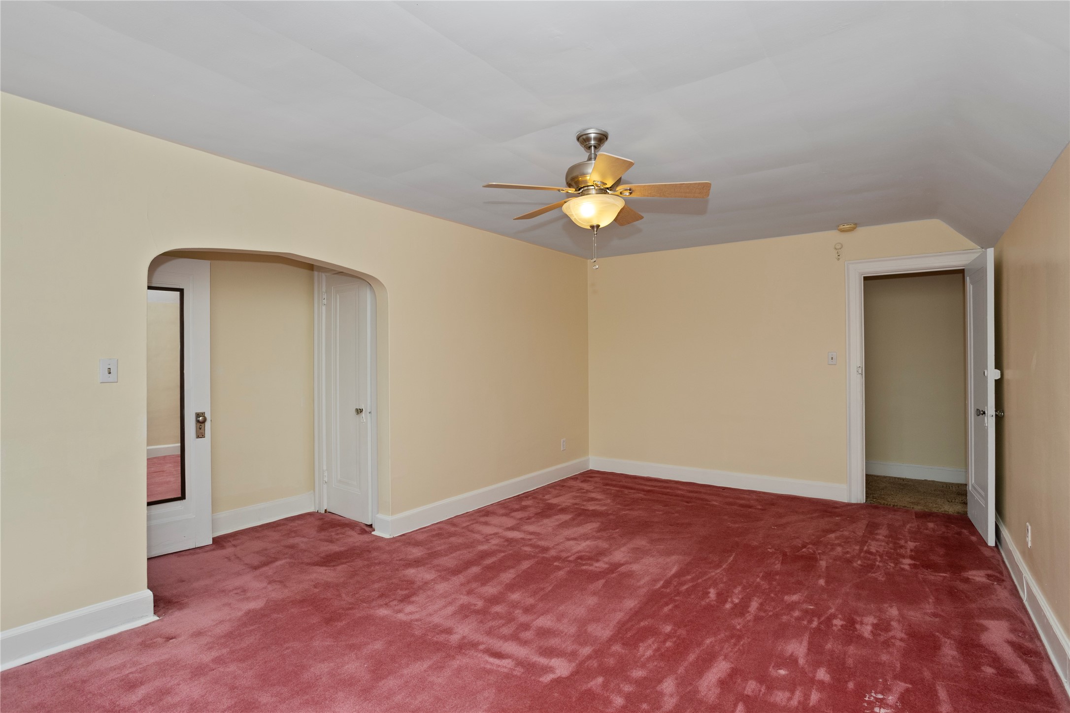 5502 Ingersoll Avenue