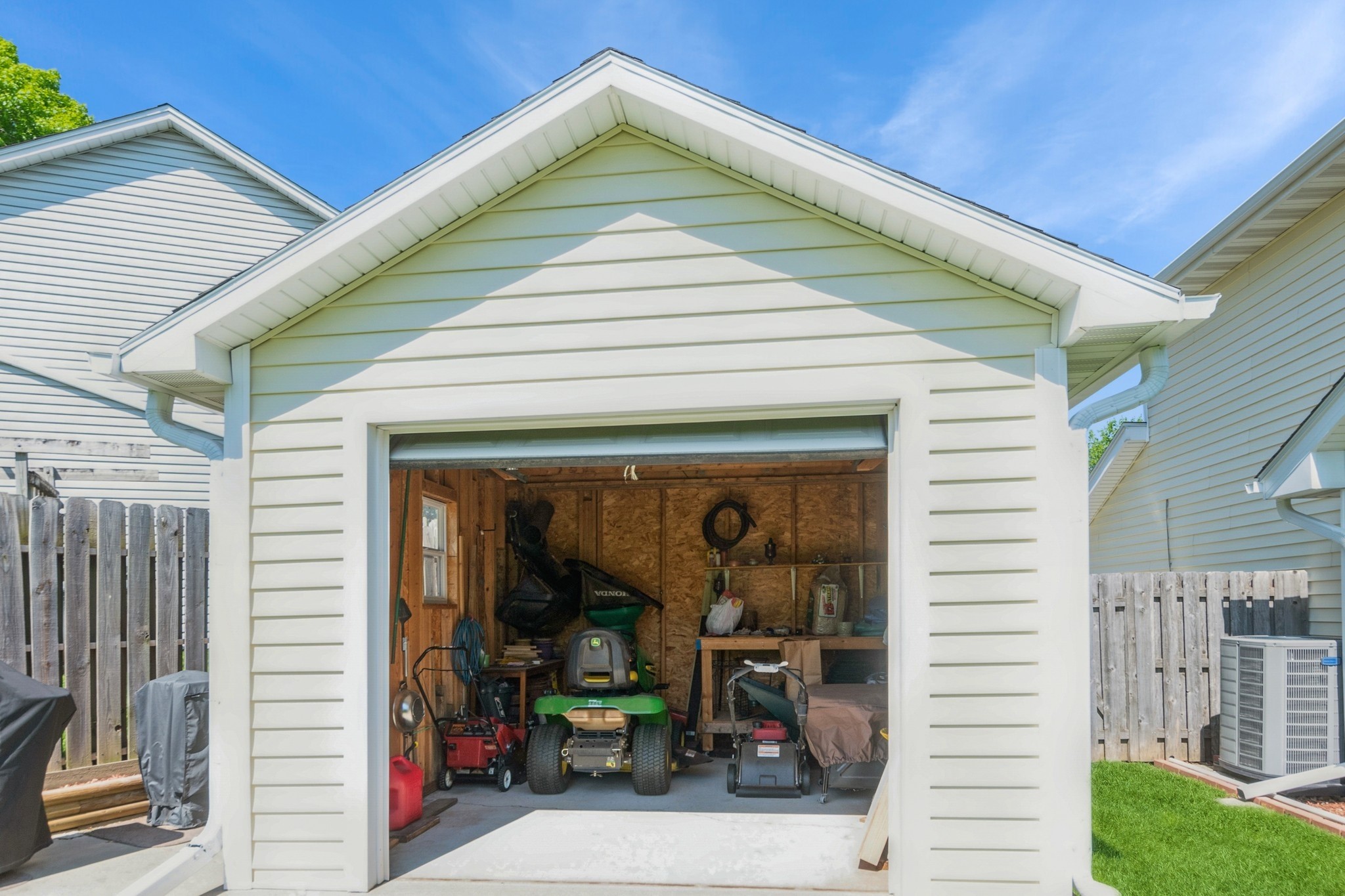 1249 NW 108th Circle