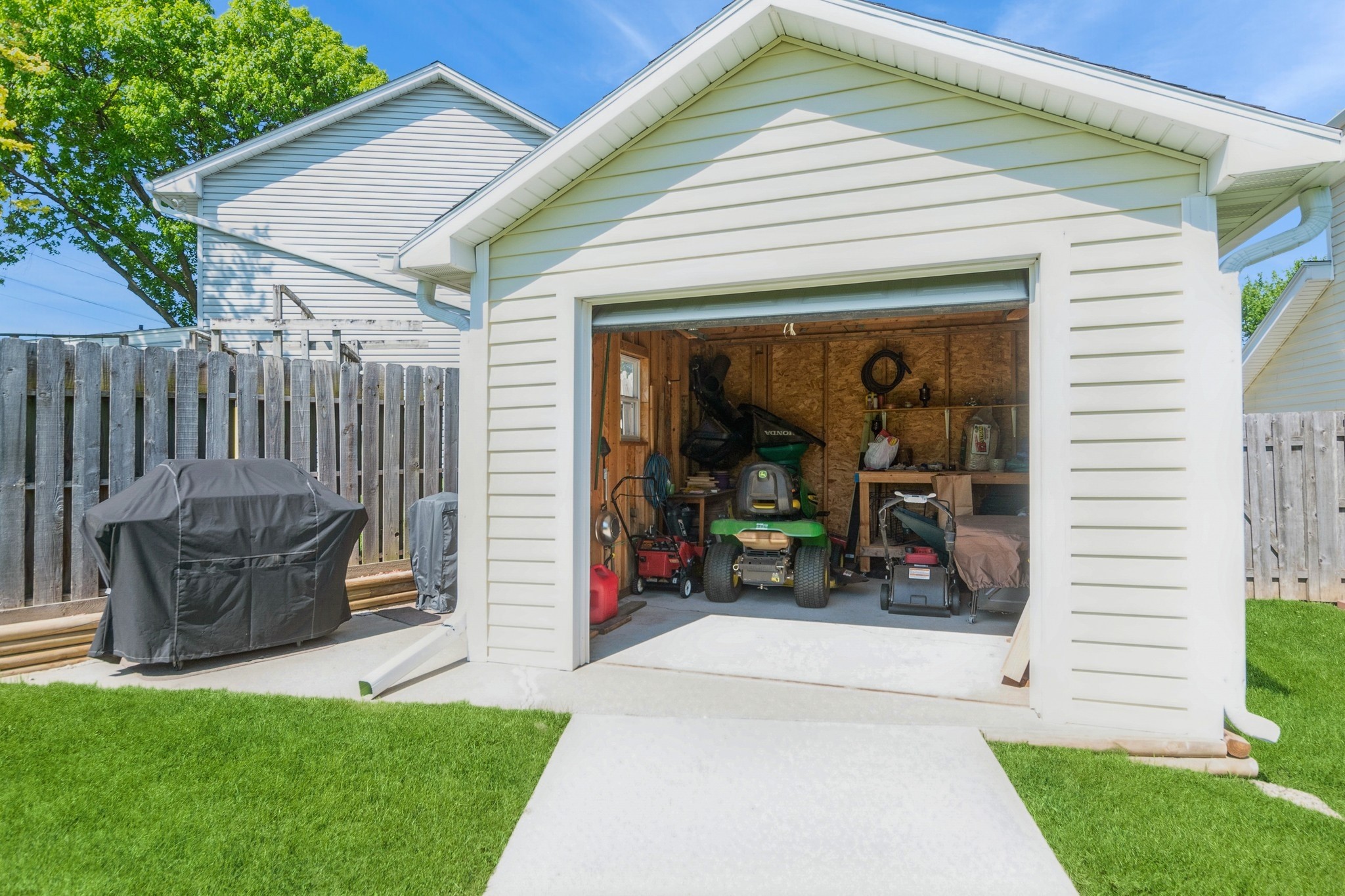 1249 NW 108th Circle