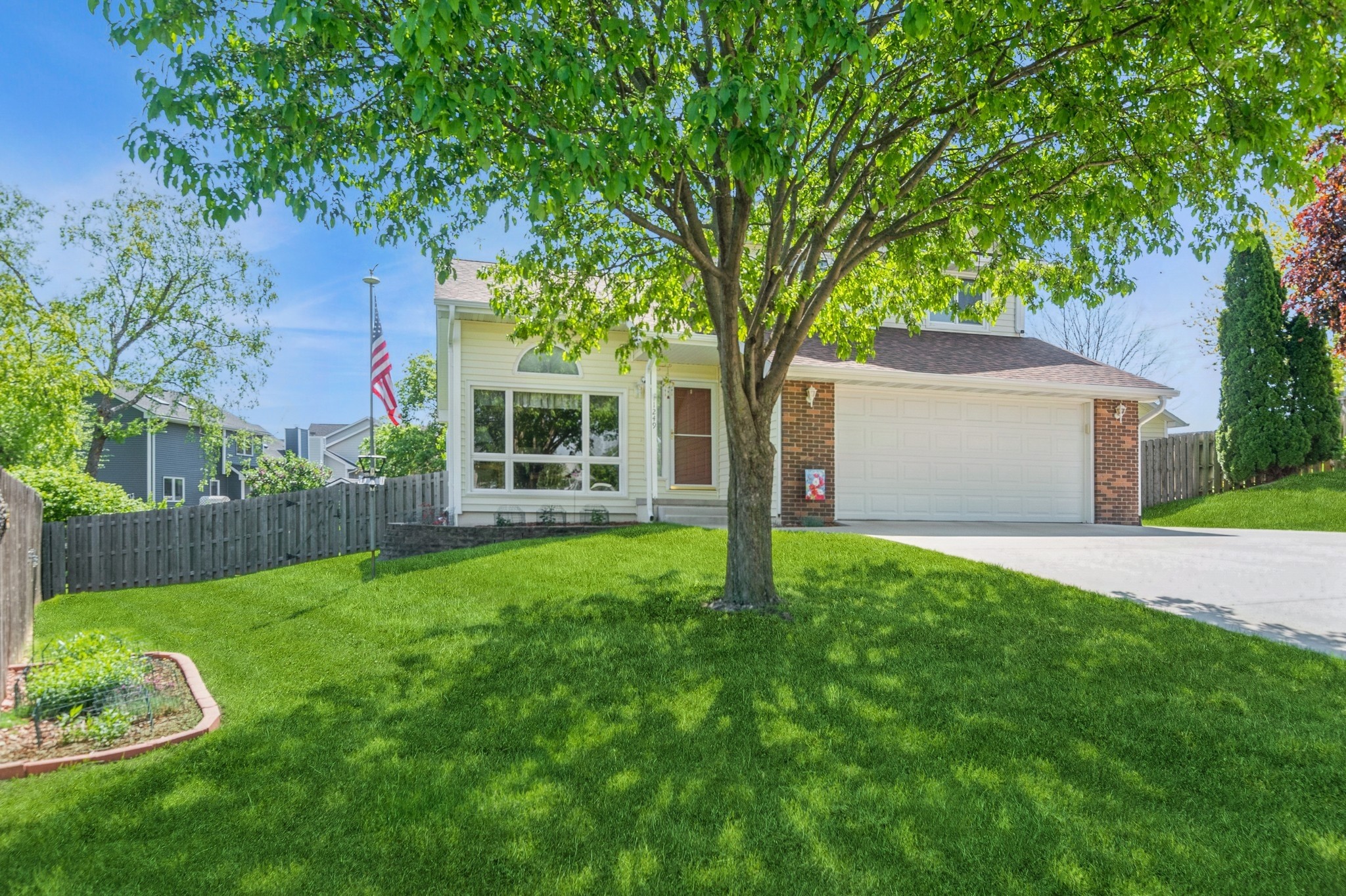 1249 NW 108th Circle