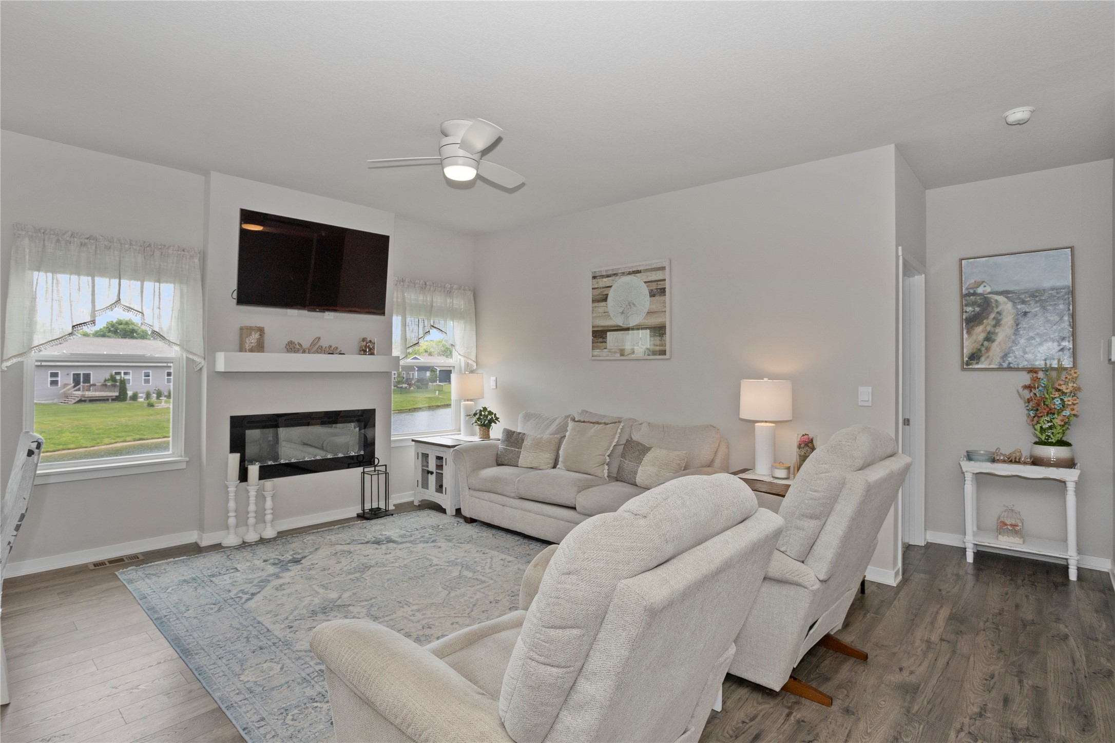 323 SE Willow Run Lane