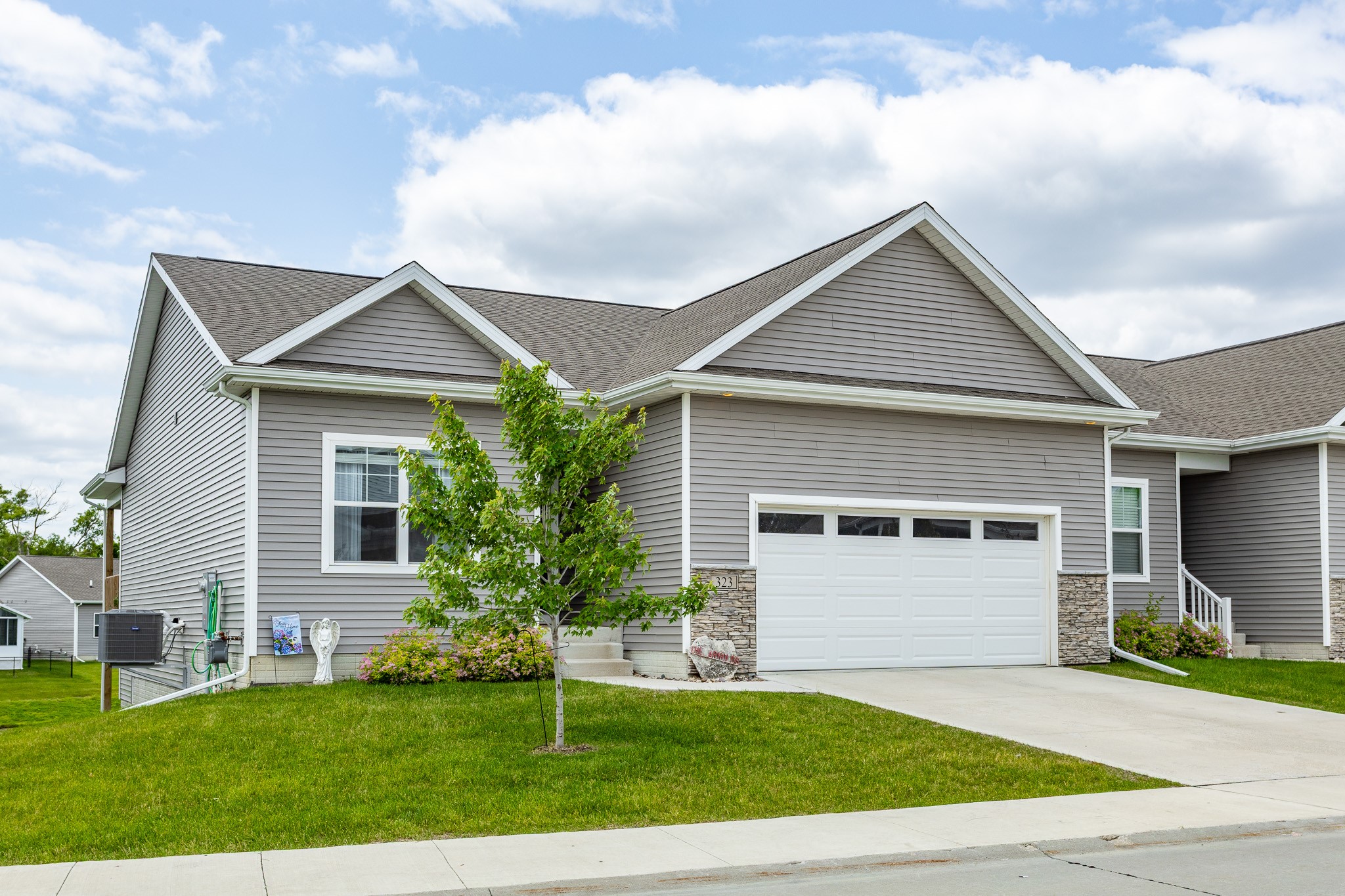 323 SE Willow Run Lane