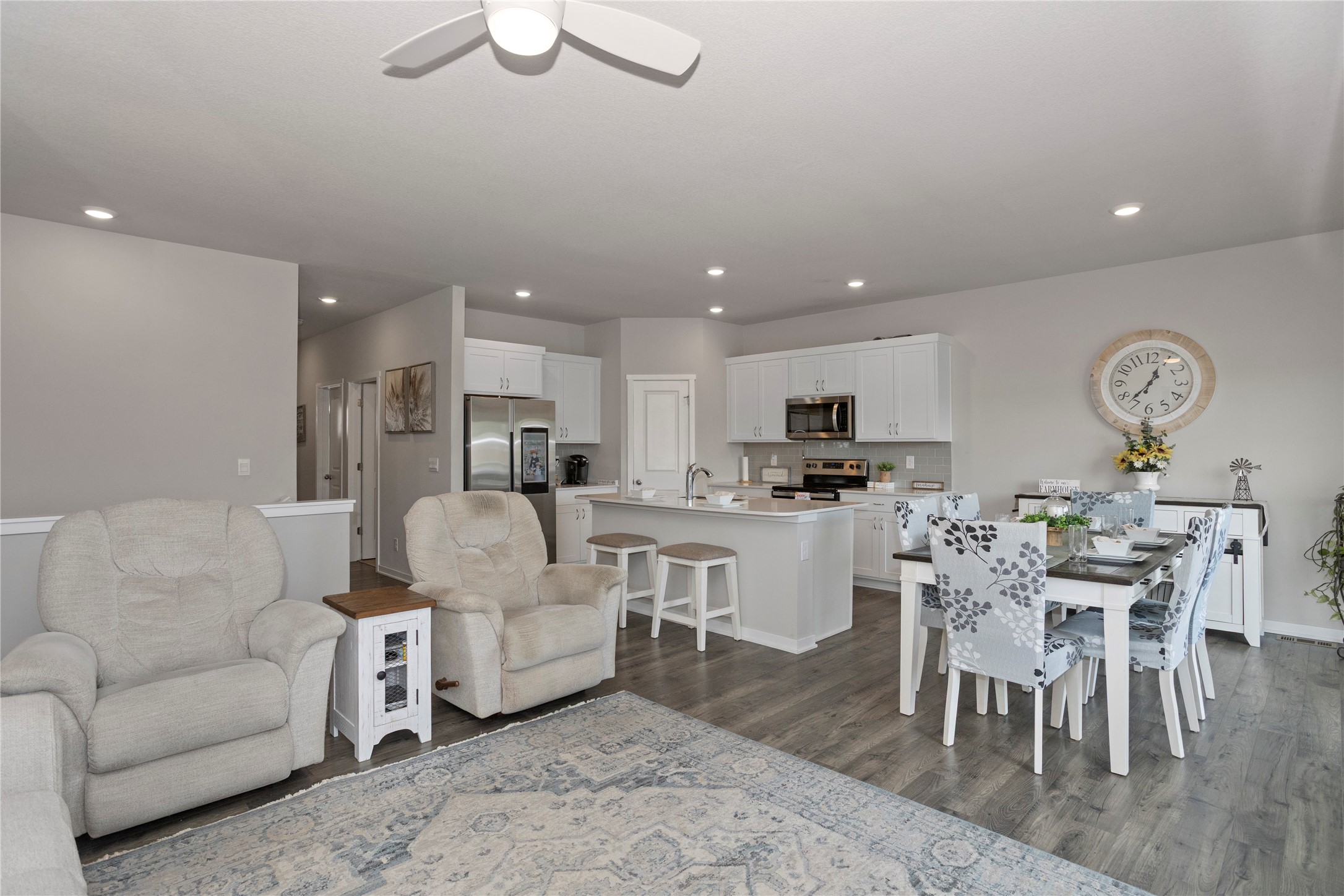 323 SE Willow Run Lane