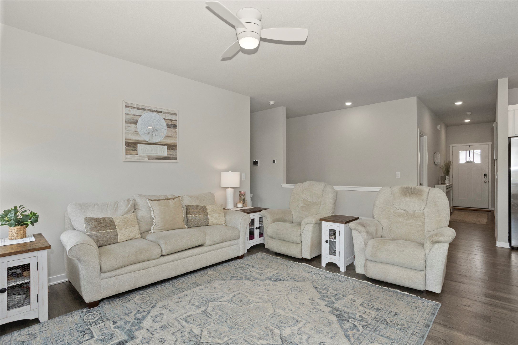 323 SE Willow Run Lane