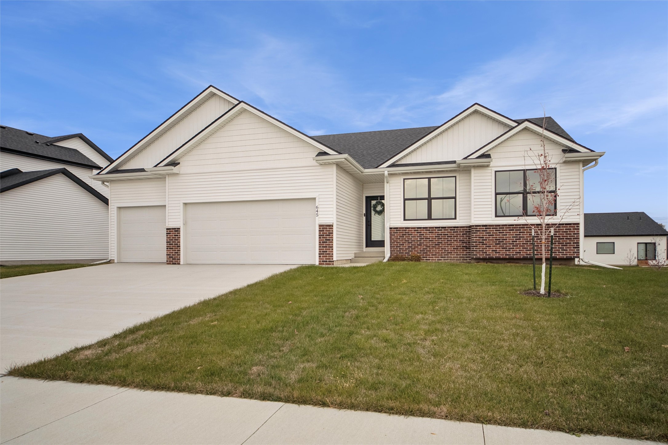 645 NW Prairie Rose Lane