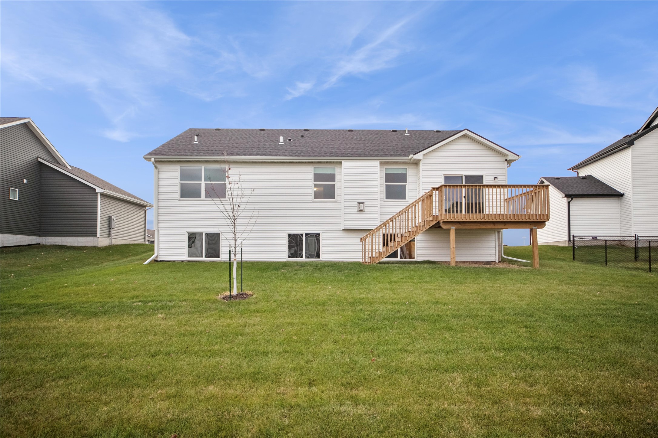 645 NW Prairie Rose Lane