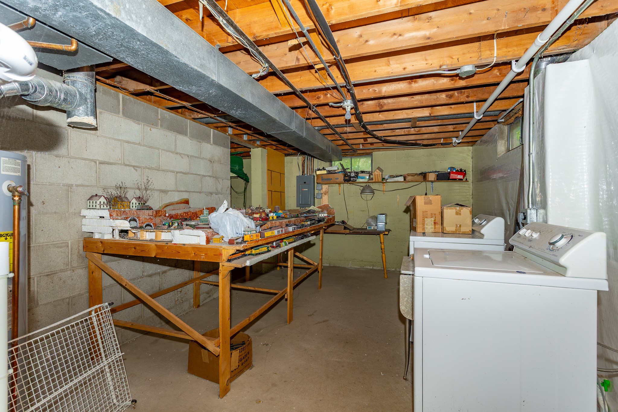 2908 Woodland Avenue