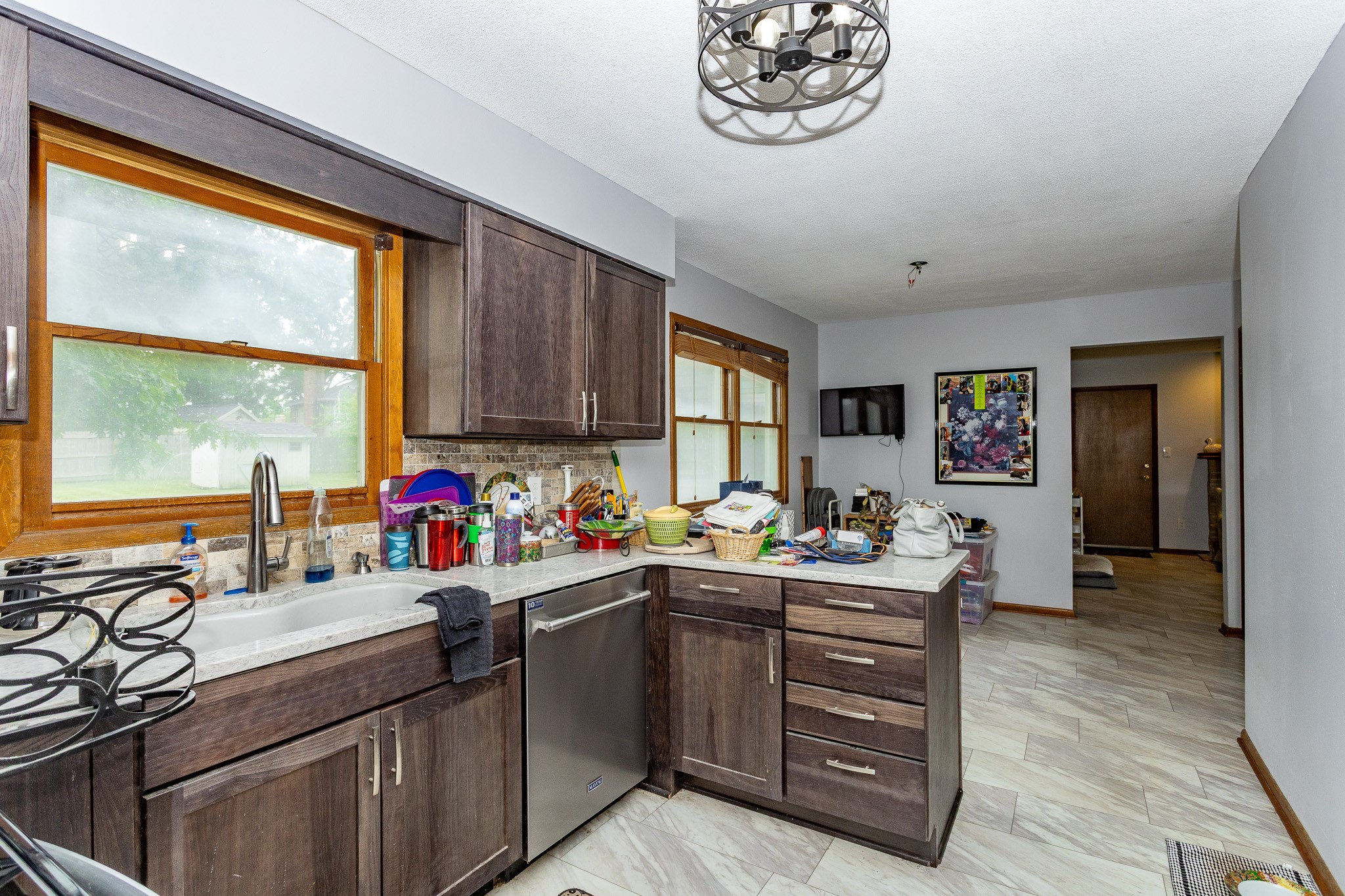 2908 Woodland Avenue