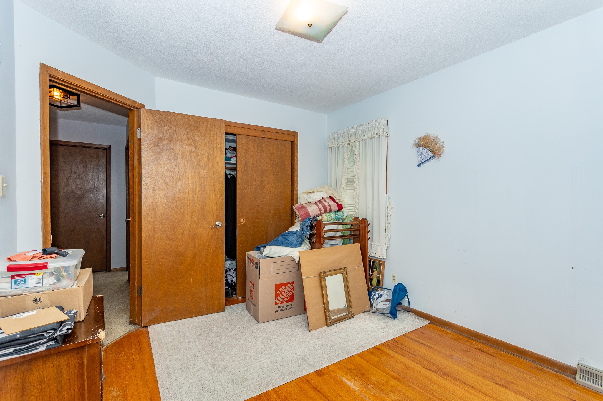 2908 Woodland Avenue