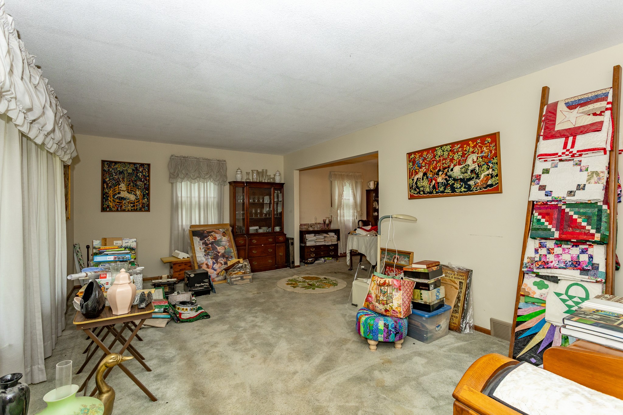 2908 Woodland Avenue