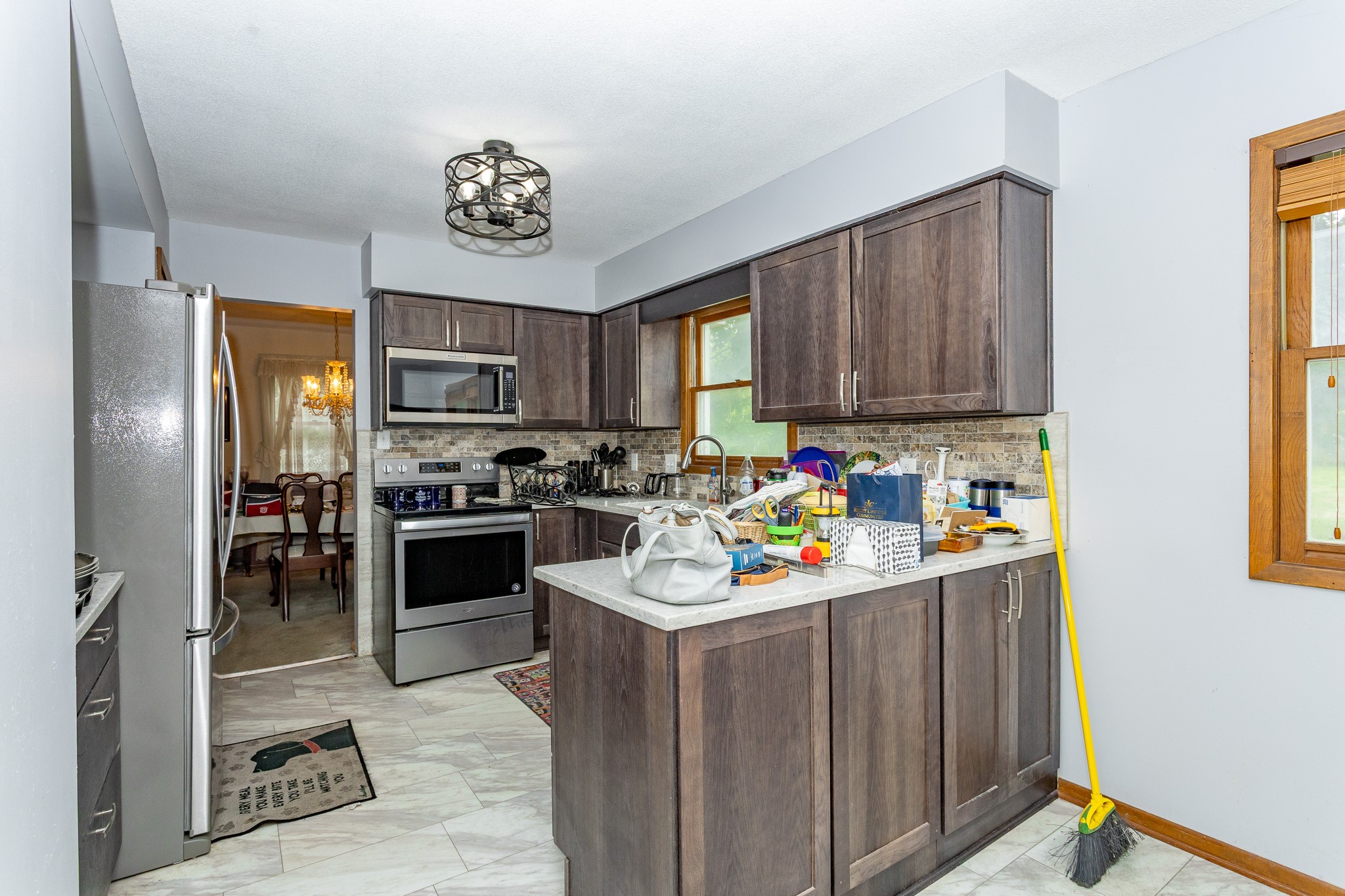 2908 Woodland Avenue