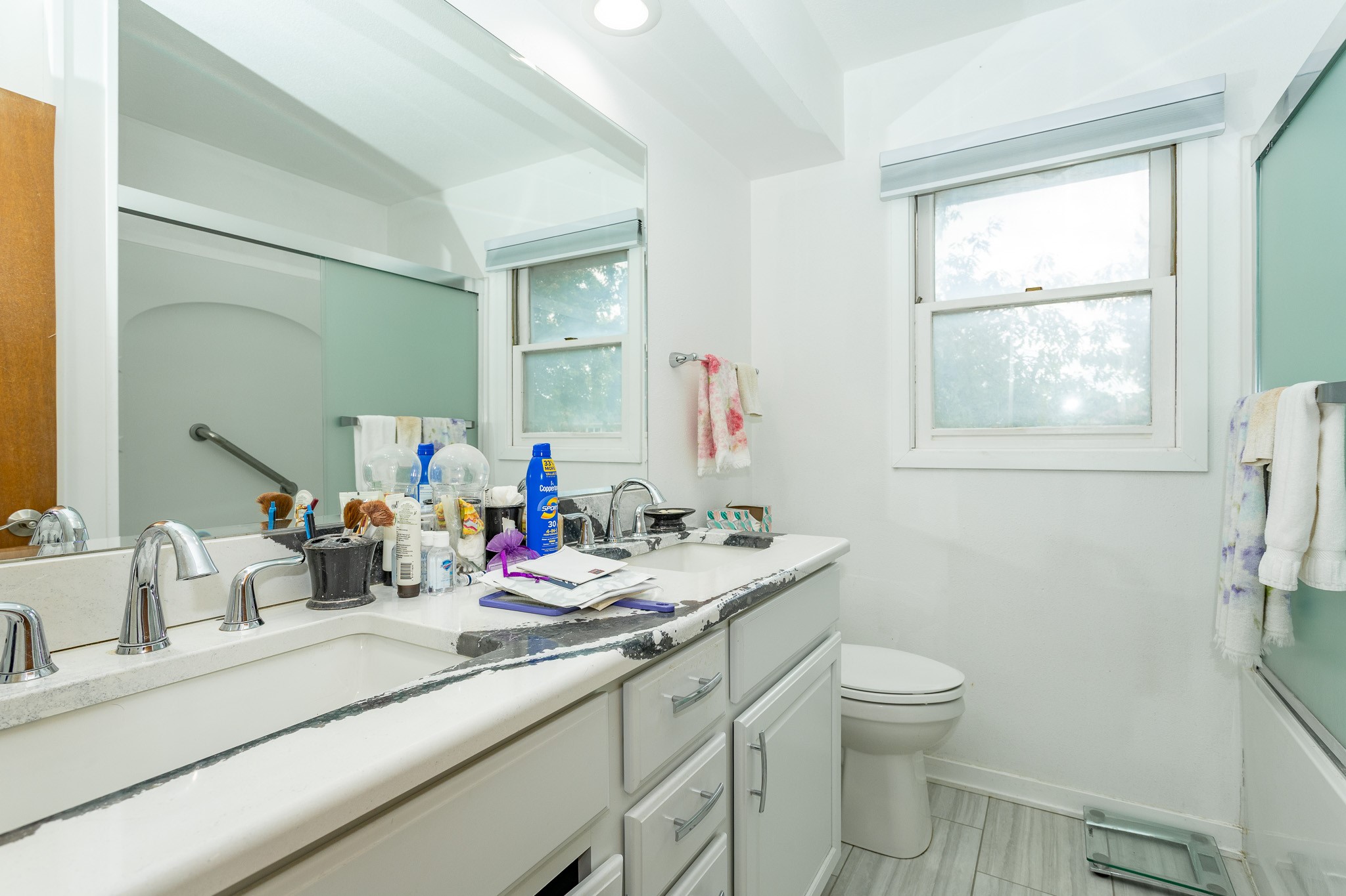 2908 Woodland Avenue