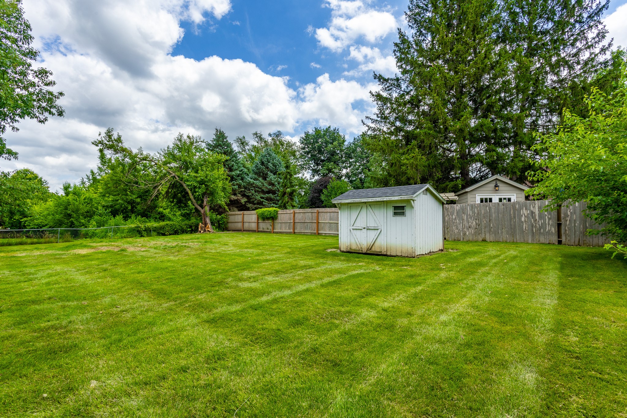 2908 Woodland Avenue