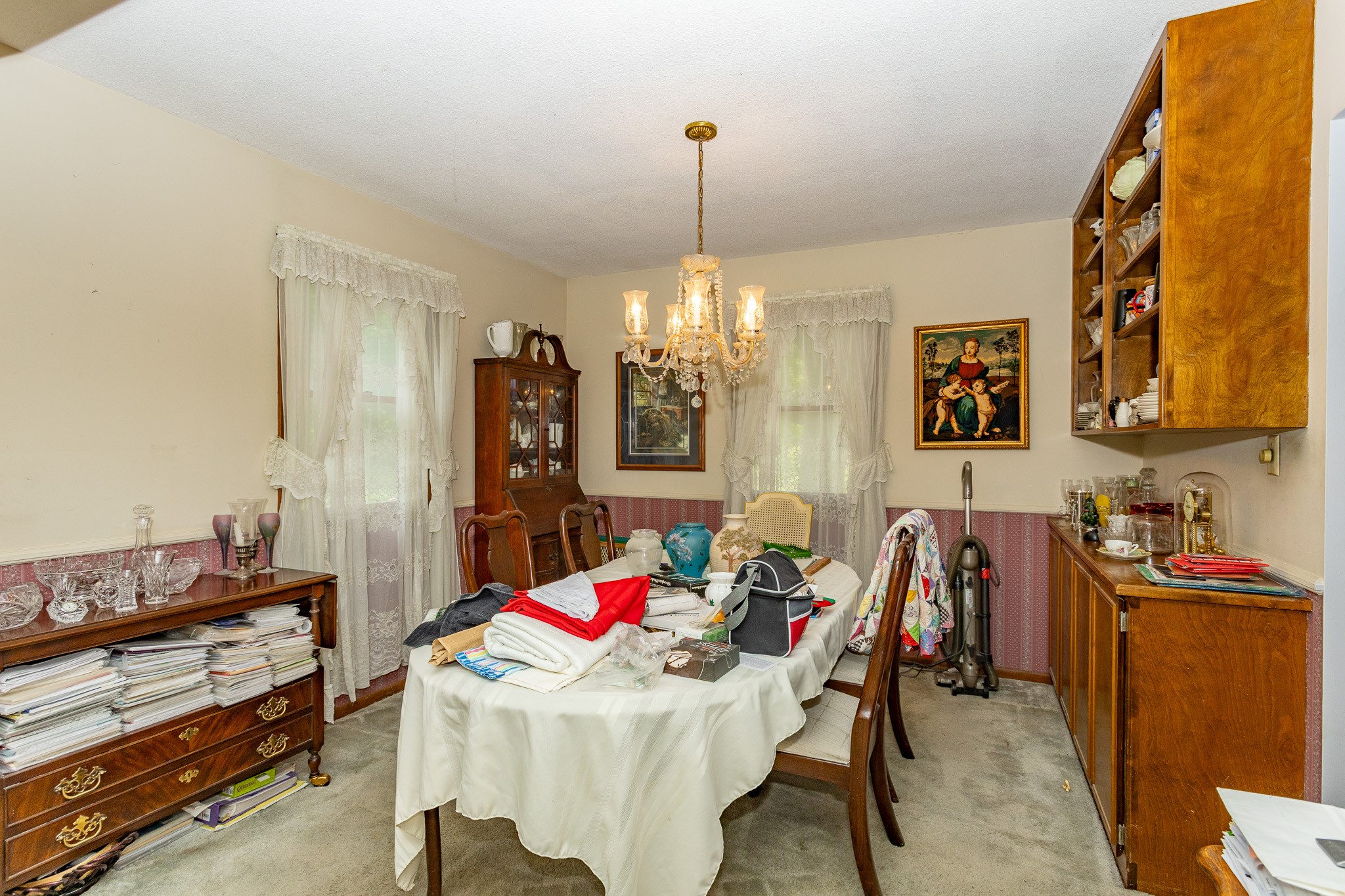 2908 Woodland Avenue