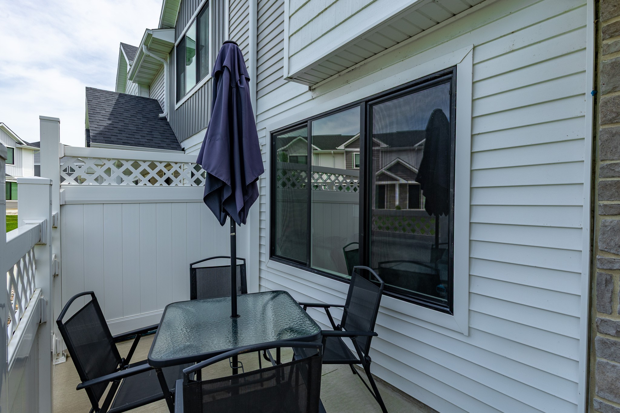 2757 SE Osier Avenue