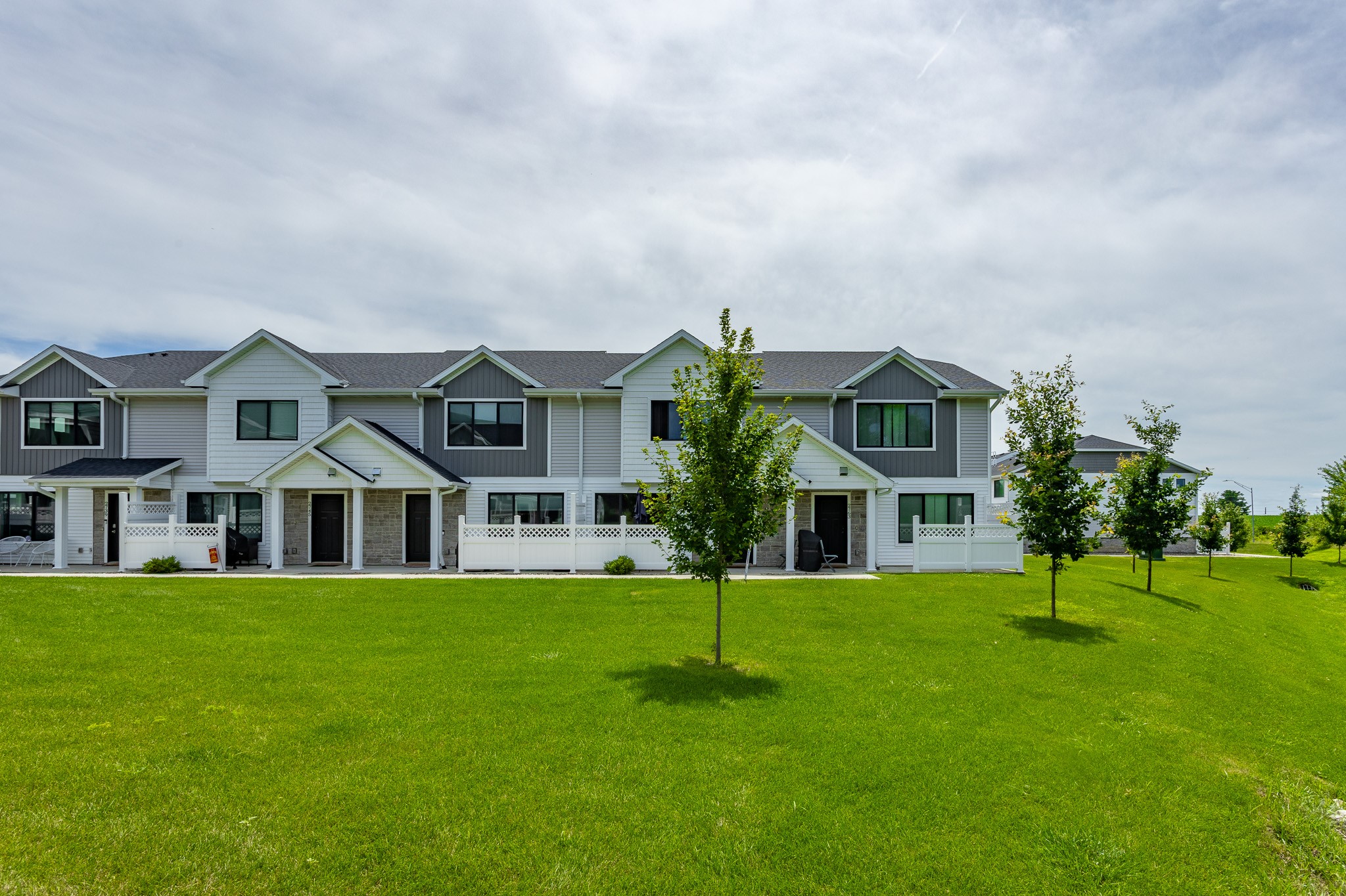 2757 SE Osier Avenue