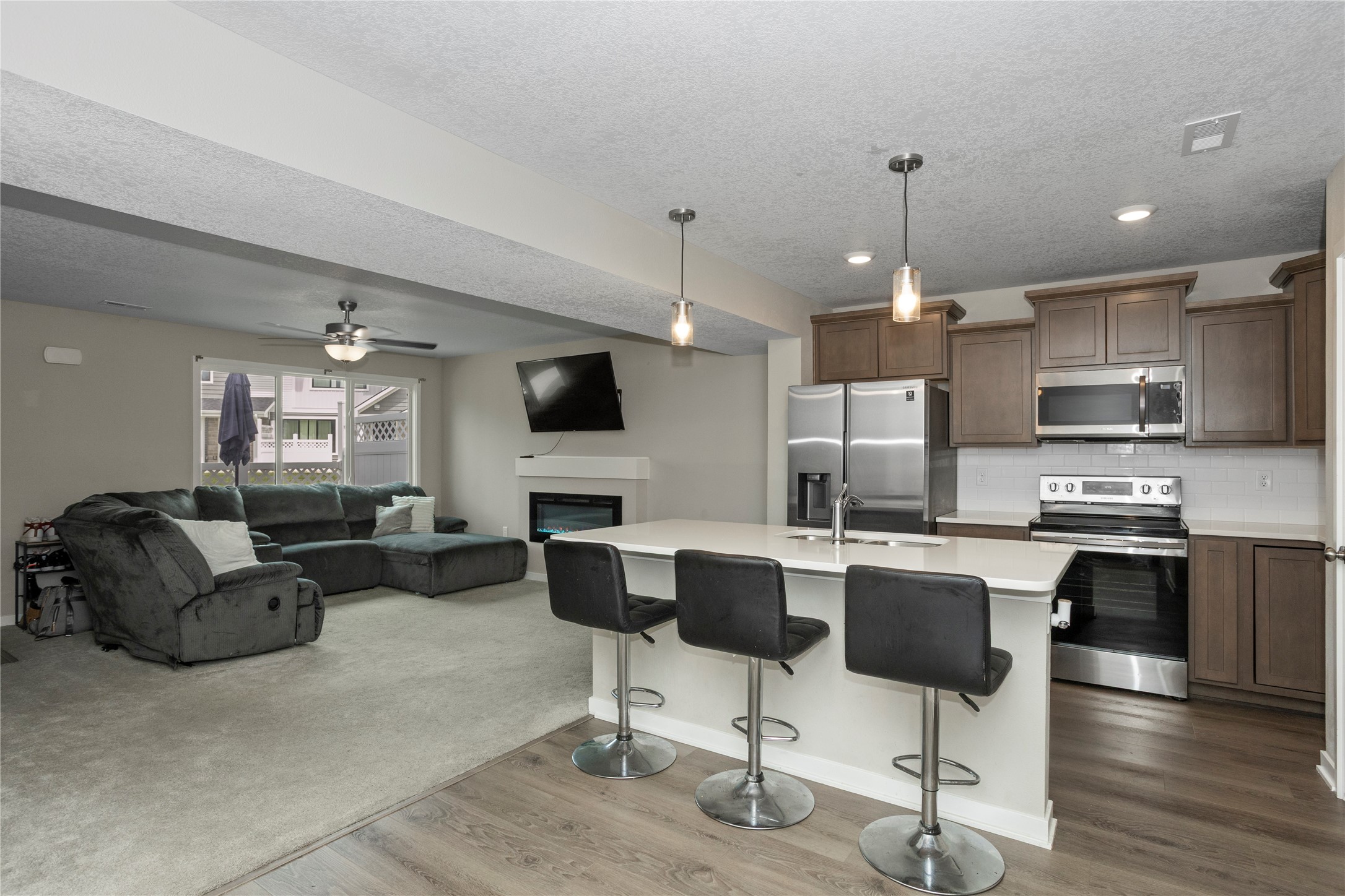 2757 SE Osier Avenue