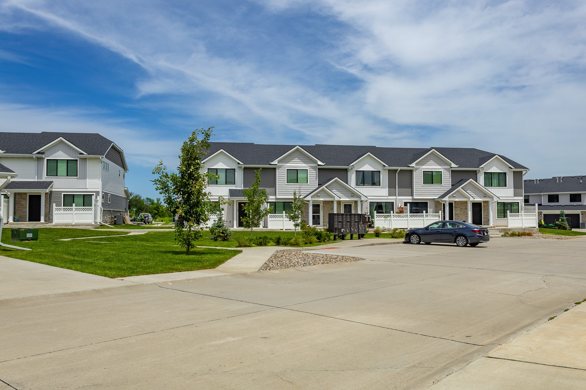 2757 SE Osier Avenue