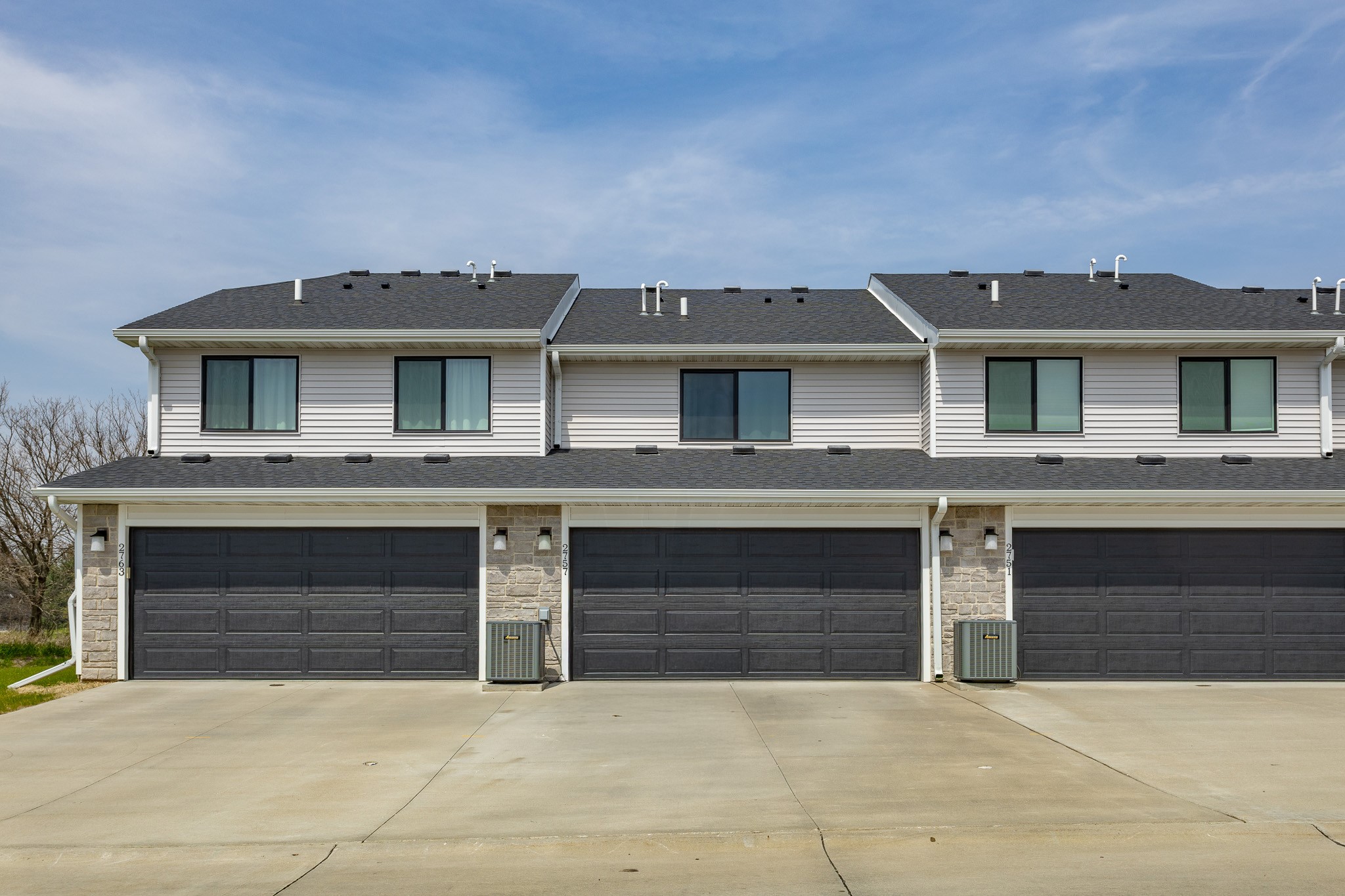 2757 SE Osier Avenue