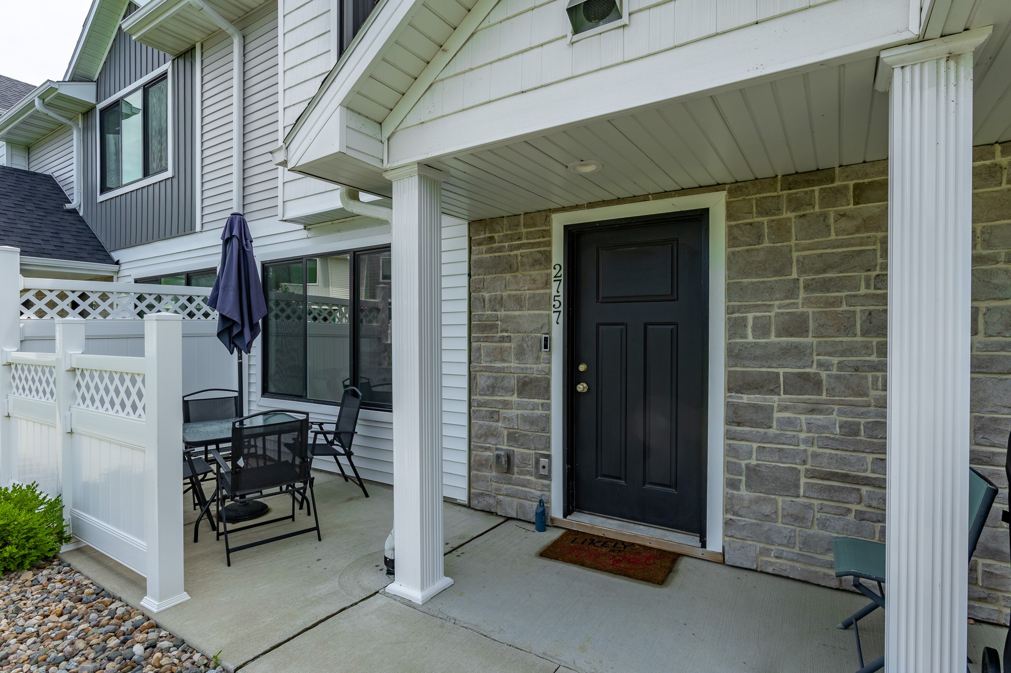 2757 SE Osier Avenue