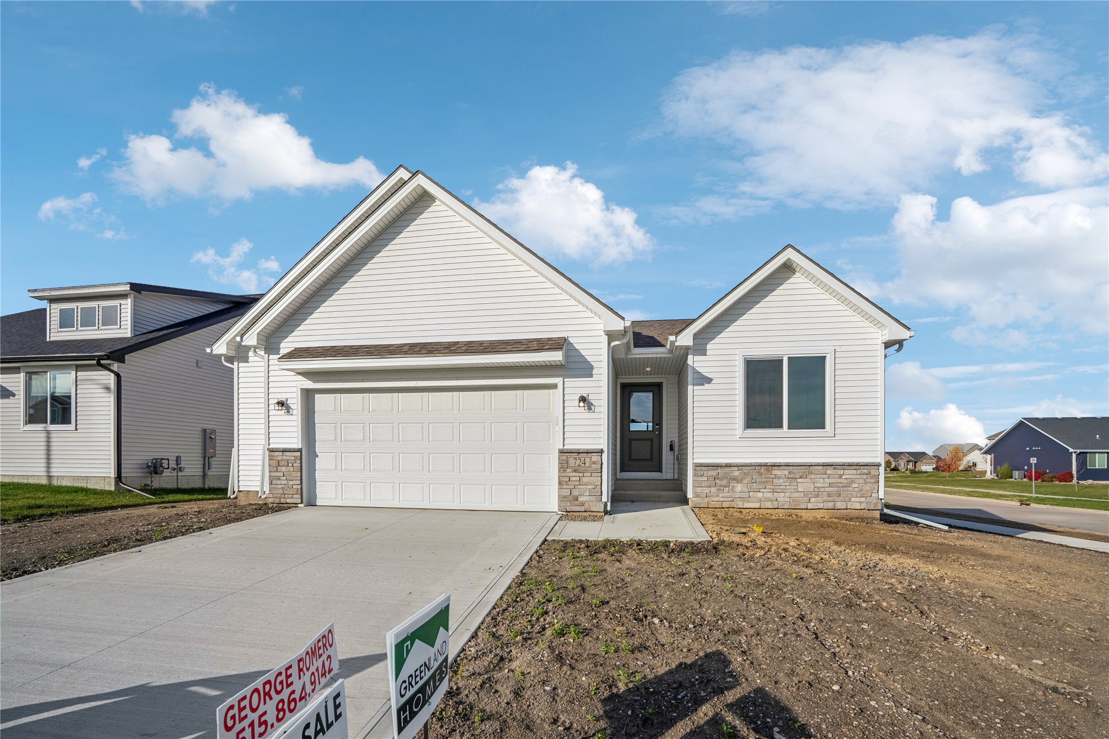 724 NE Meadow Landing Drive