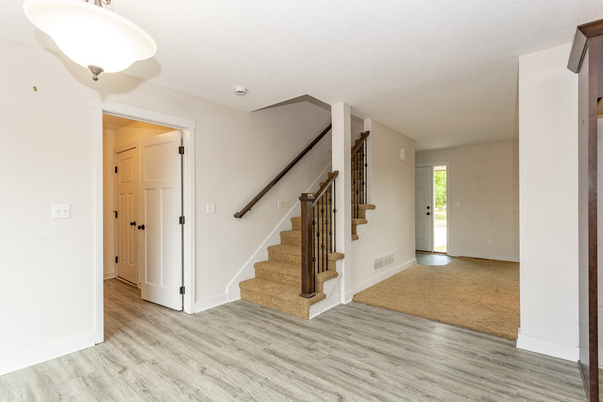 2010 SE Clover Ridge Drive