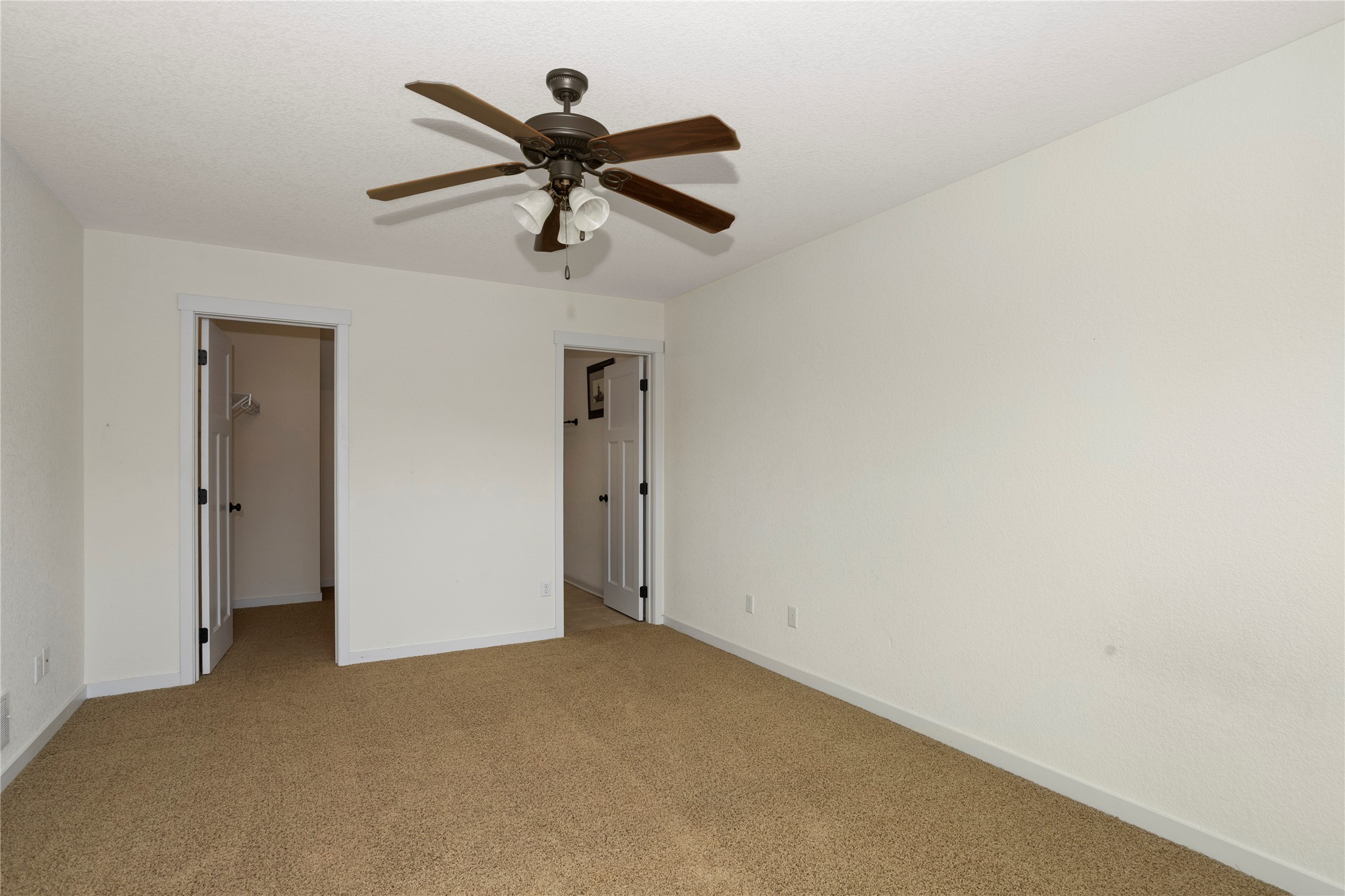 2010 SE Clover Ridge Drive