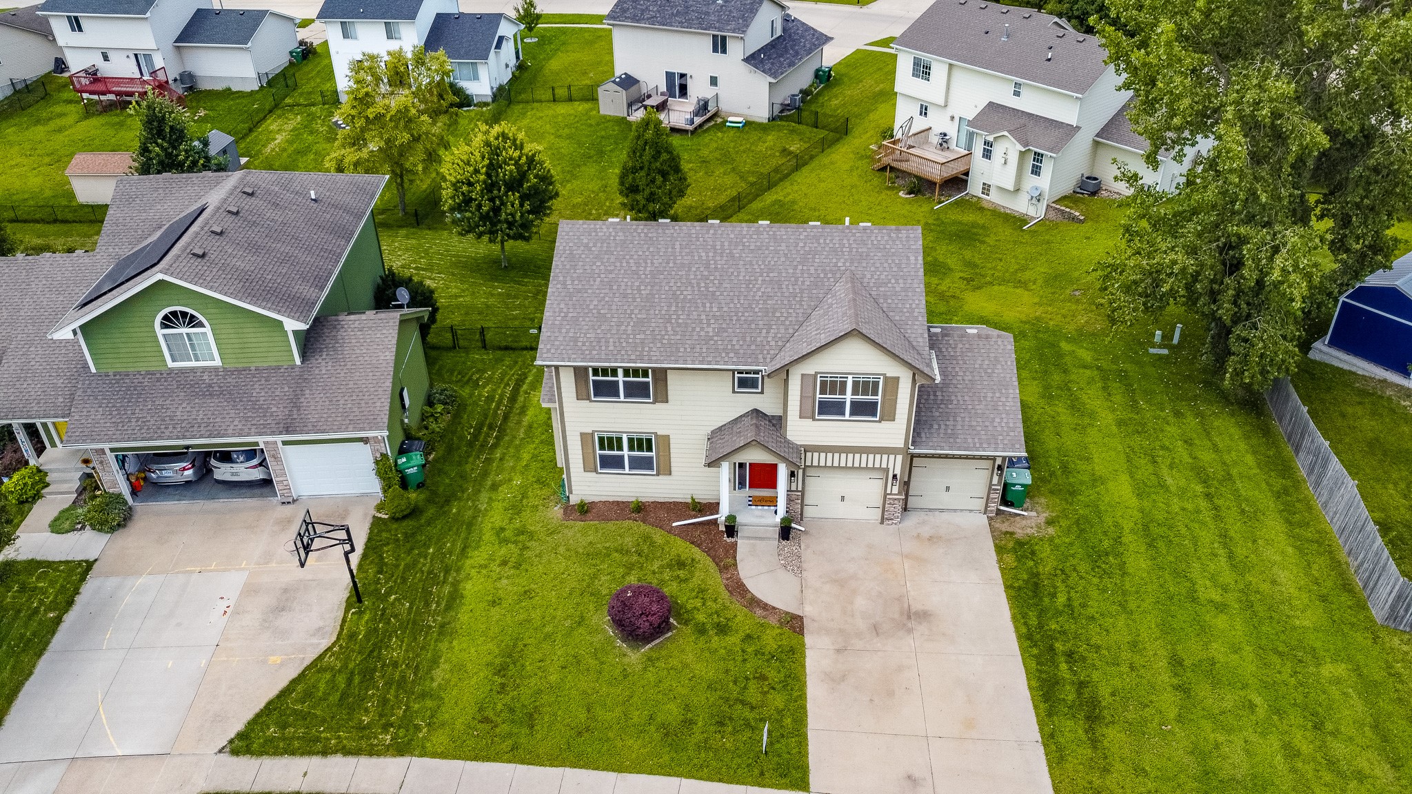 2010 SE Clover Ridge Drive