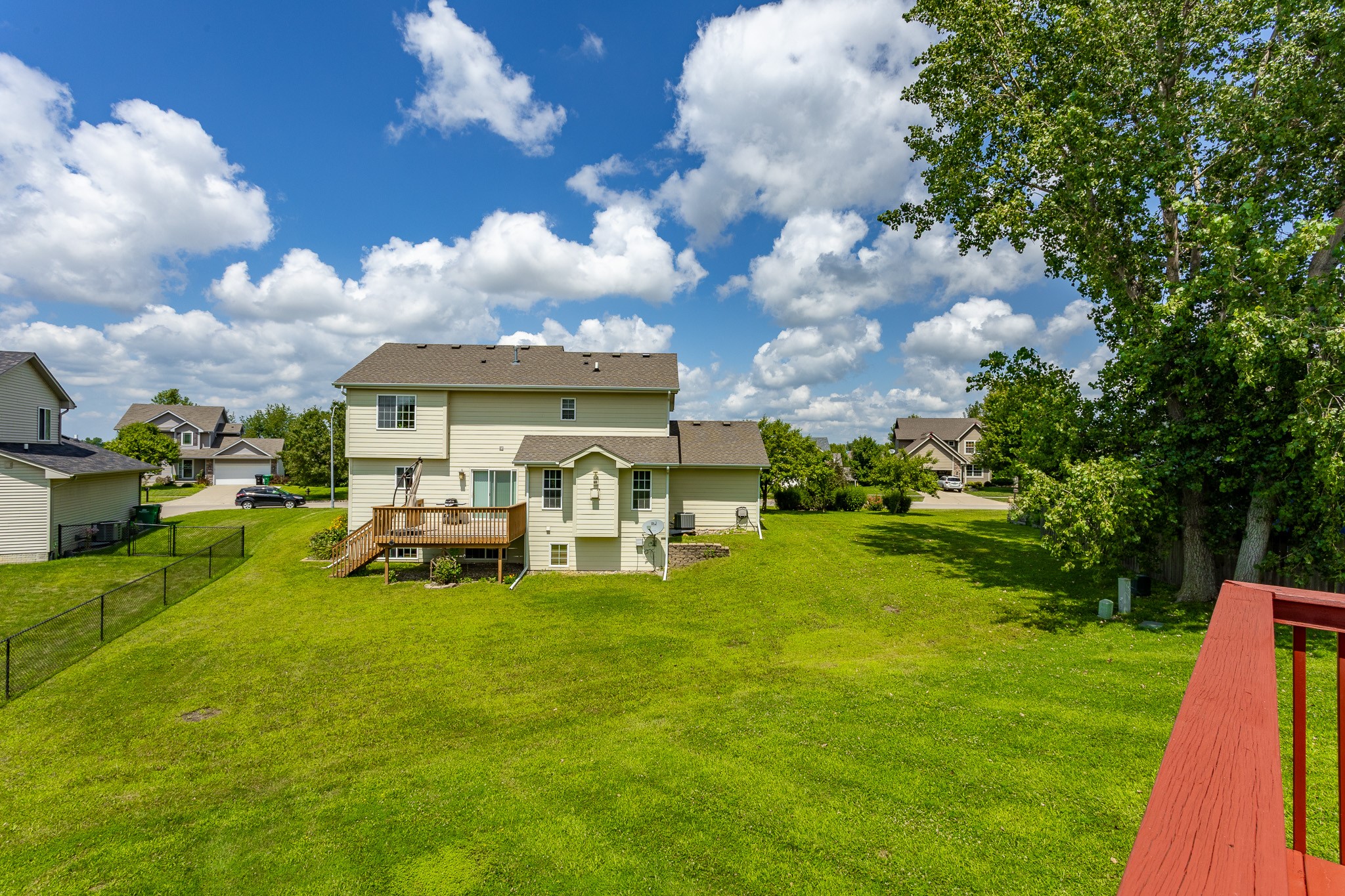 2010 SE Clover Ridge Drive