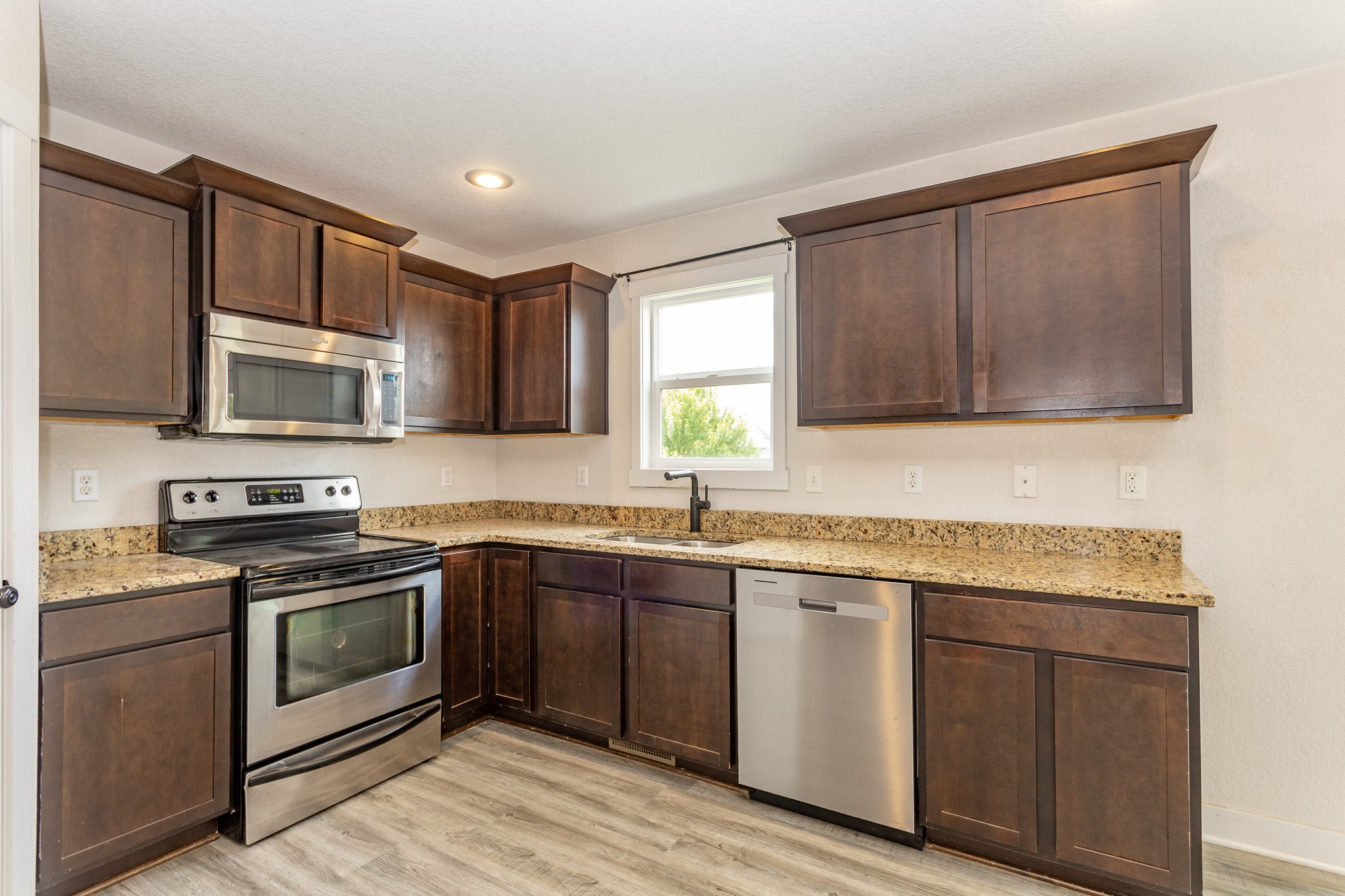 2010 SE Clover Ridge Drive