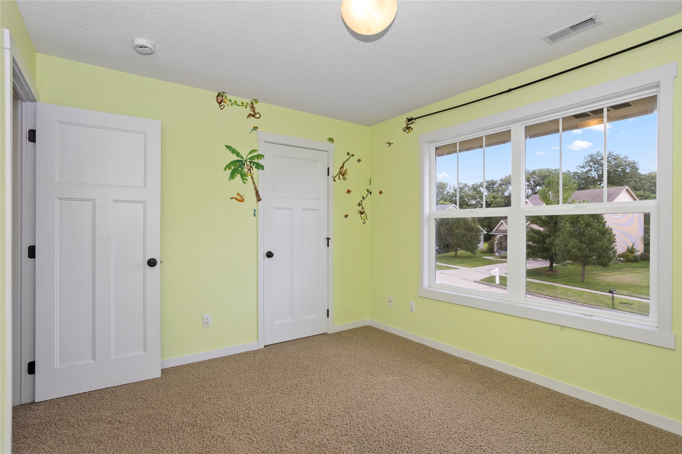 2010 SE Clover Ridge Drive