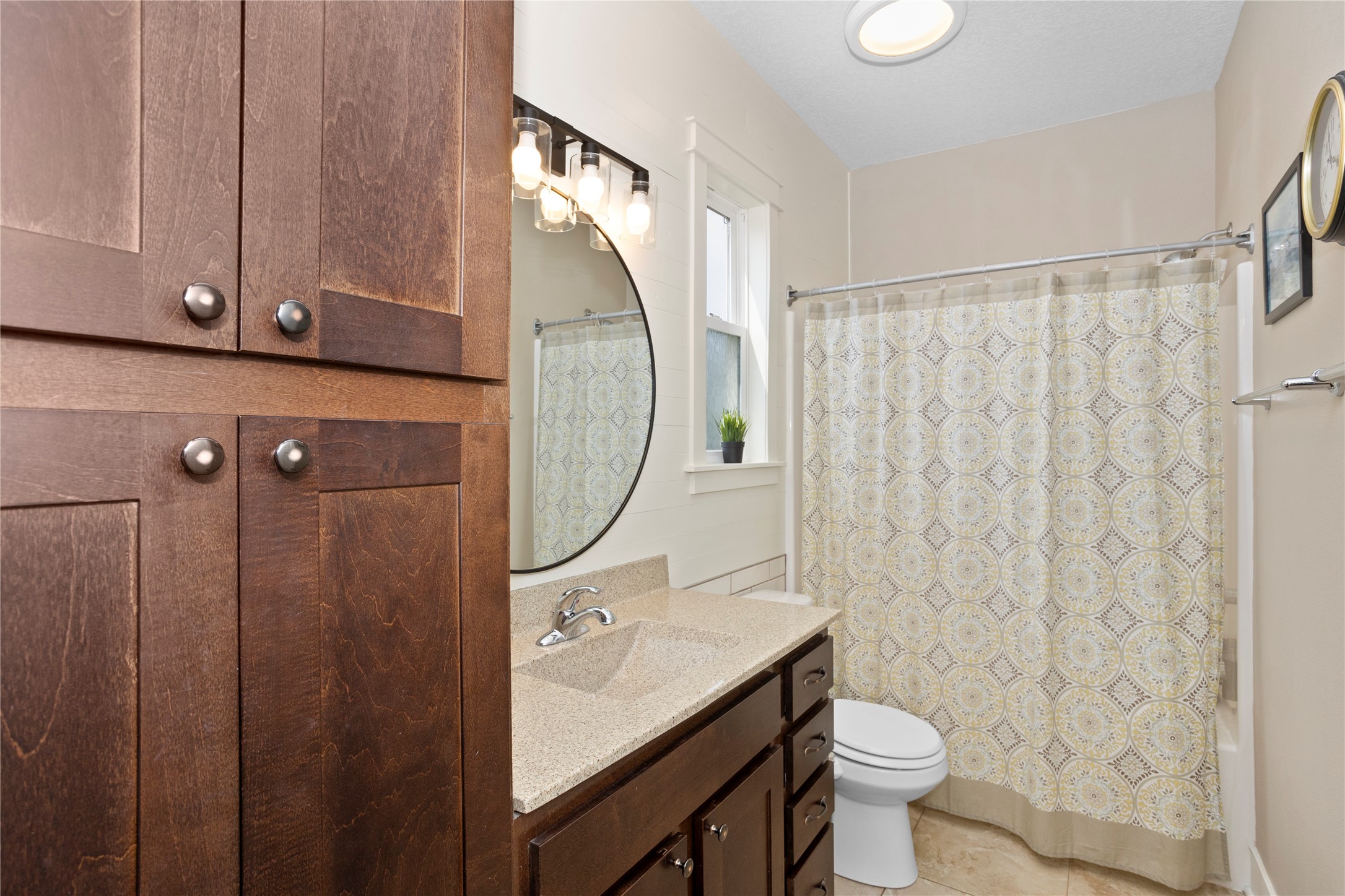 2165 SE Oxford Drive