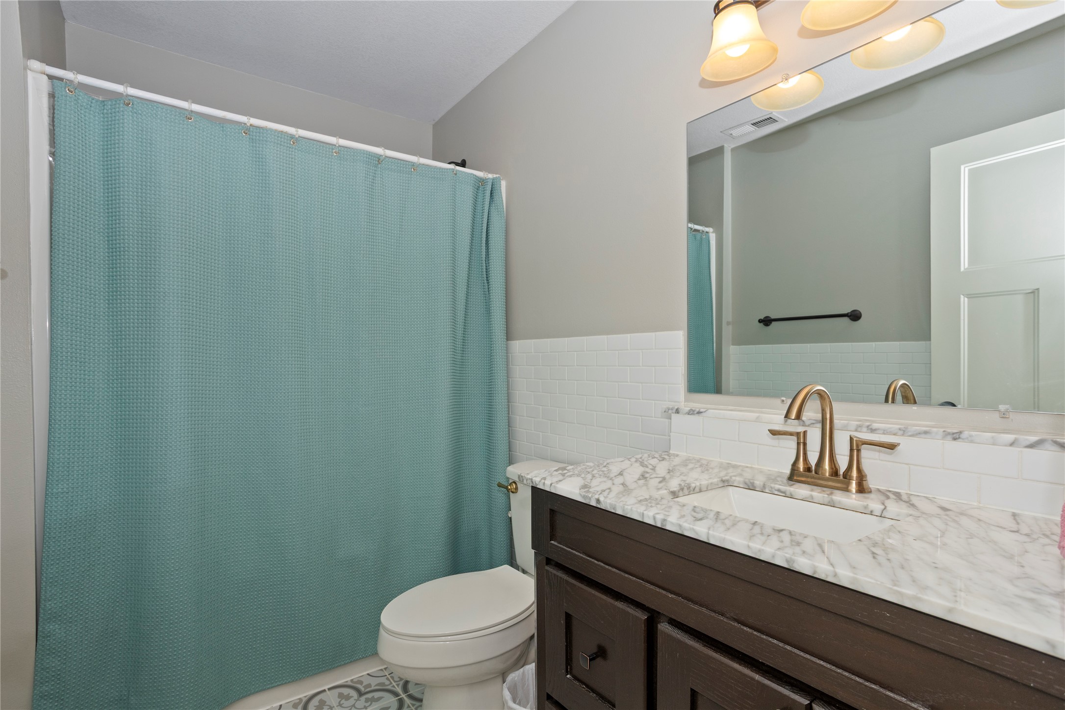 2165 SE Oxford Drive