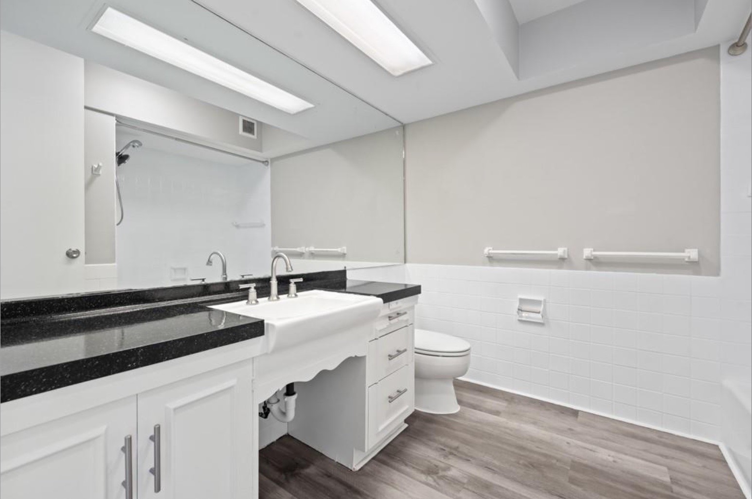 3660 Grand Avenue 520