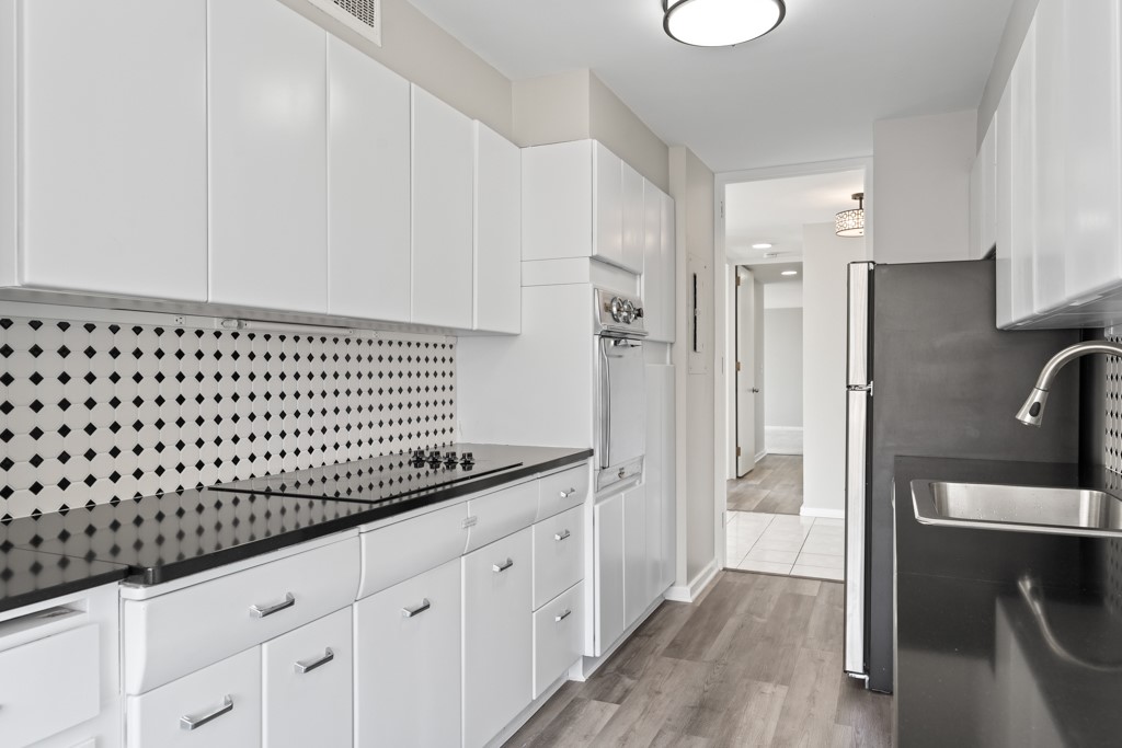 3660 Grand Avenue 520