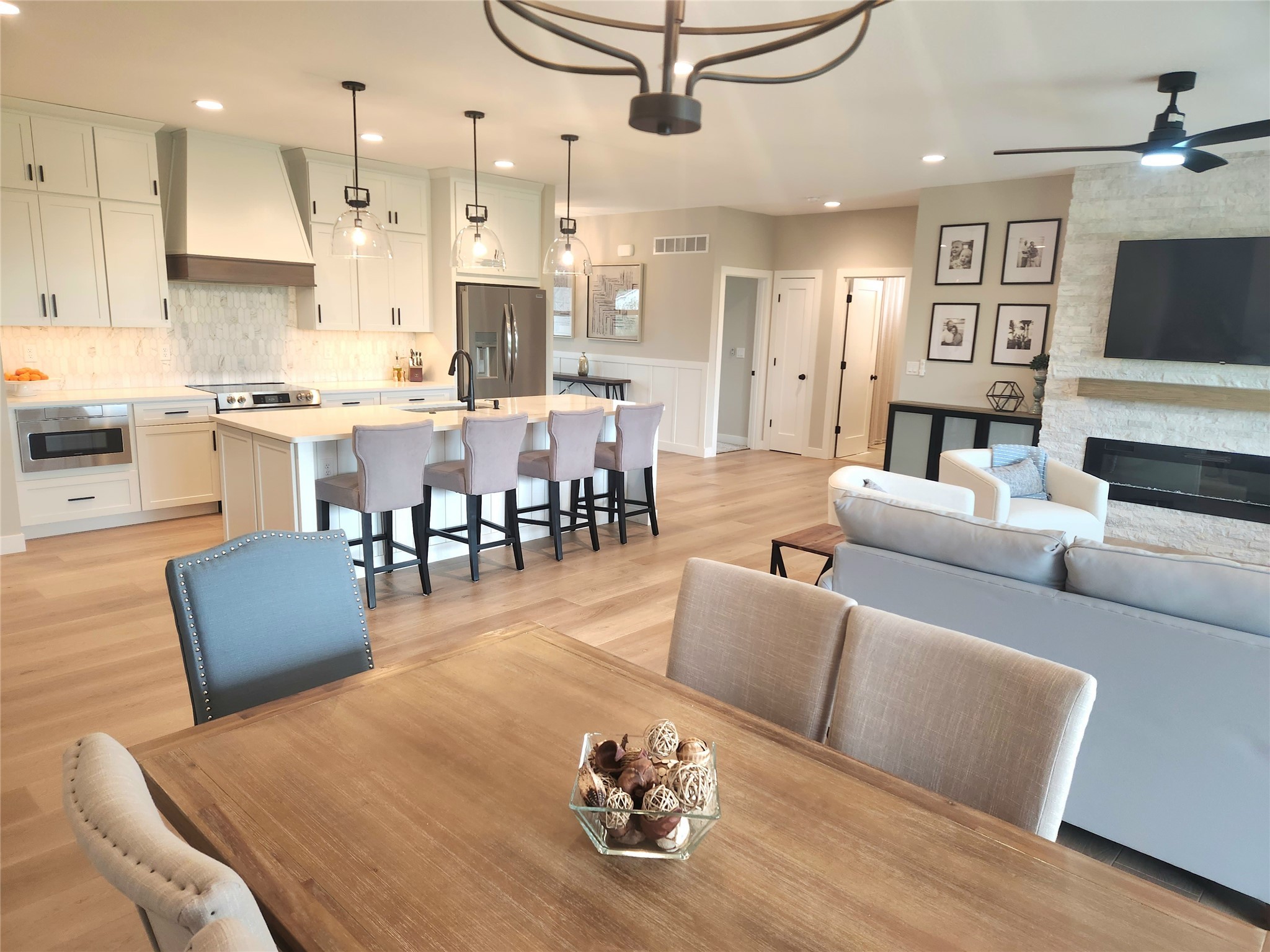 25015 Eagle Vista Drive