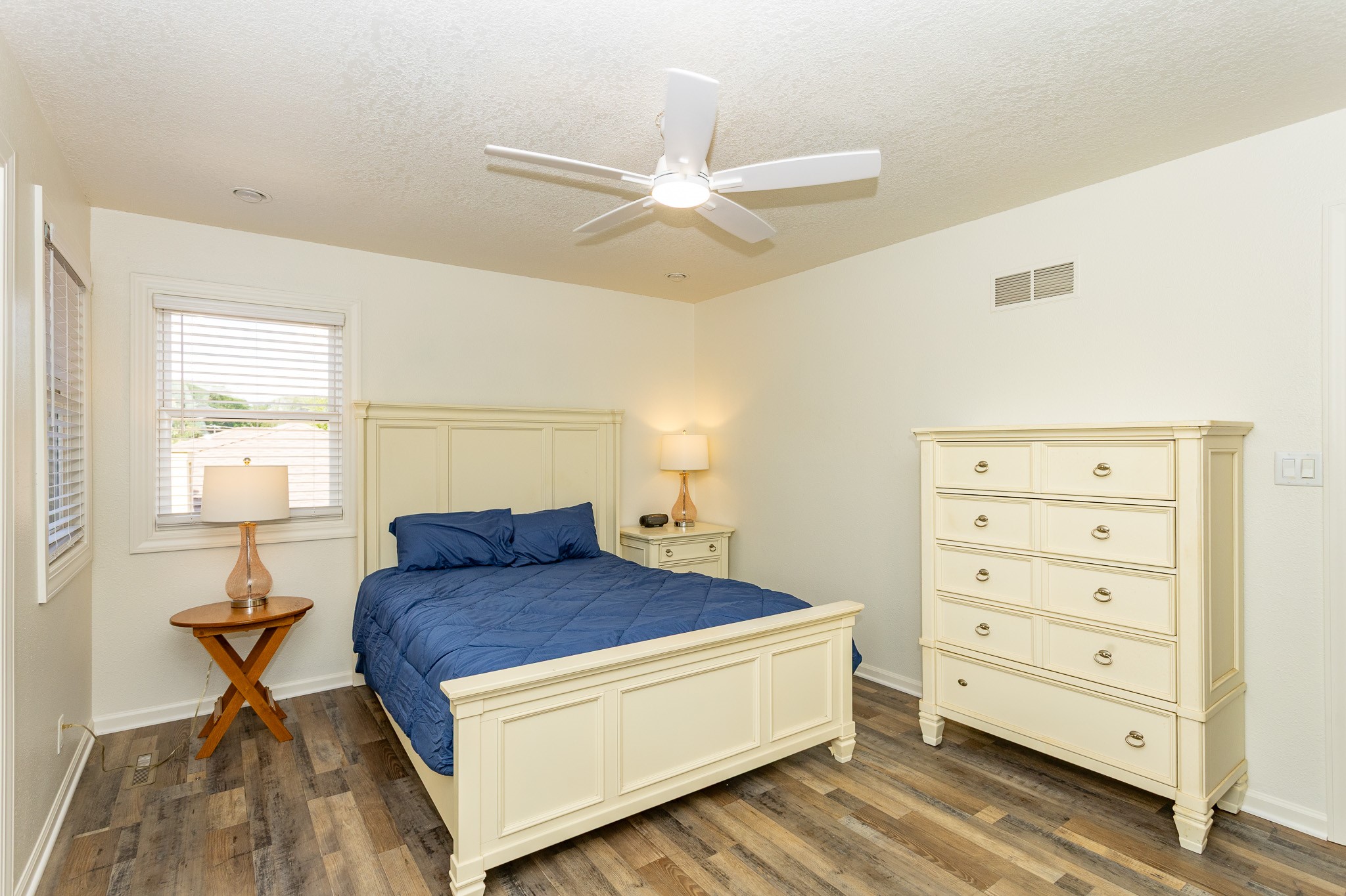 1538 NW 106th Street