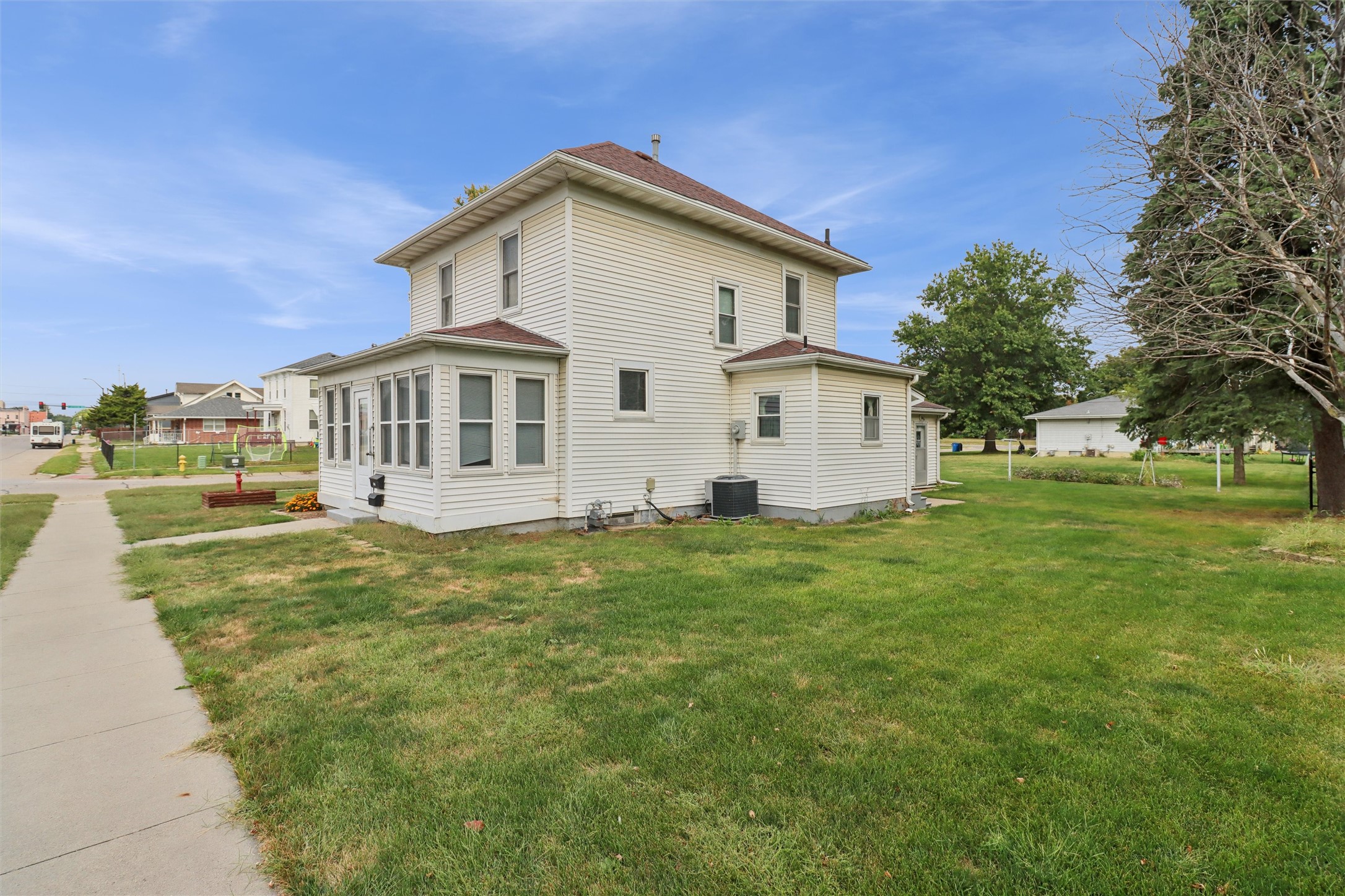 400 E Ashland Avenue