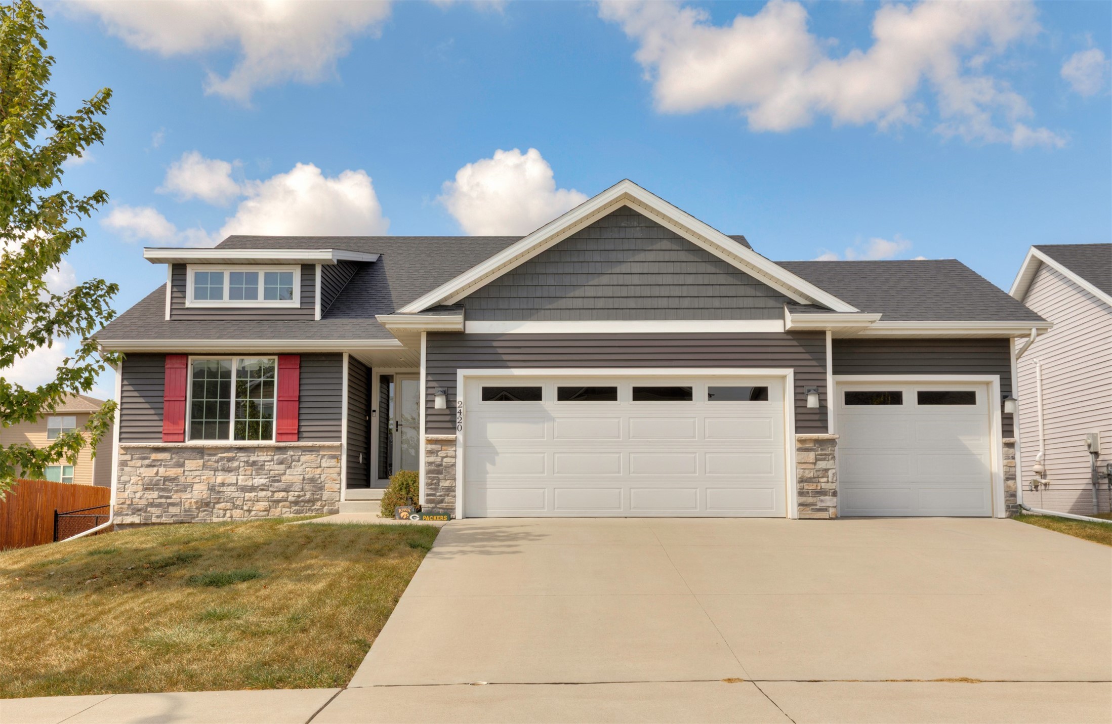 2420 SE Maxwell Drive