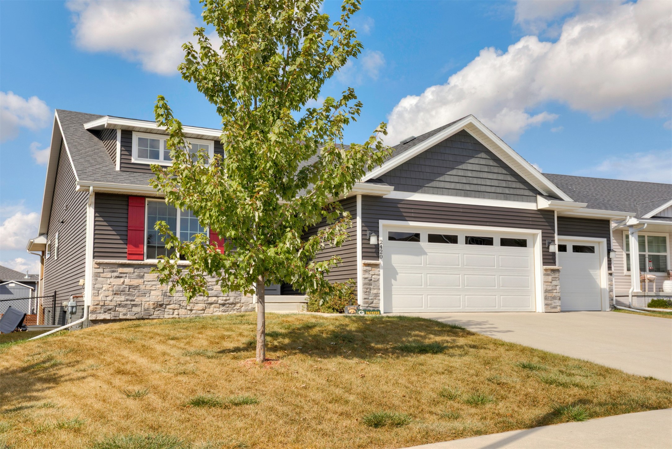 2420 SE Maxwell Drive